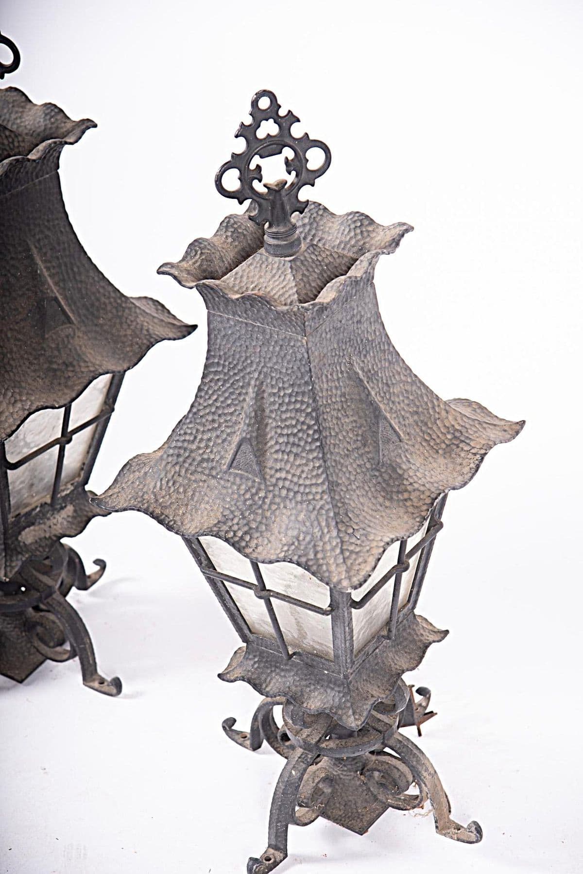 Pair of Spanish Revival Hammered Metal Lanterns - Vintage Late 20th Century - Thumbnail 4