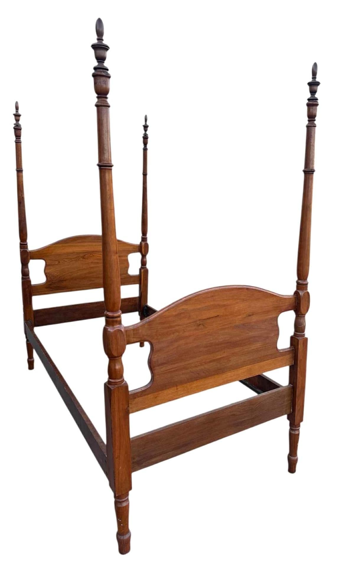 Pair of 19th Century Antique Solid Cherry Wood Four Poster Twin Beds - English Traditional Style - Thumbnail 3