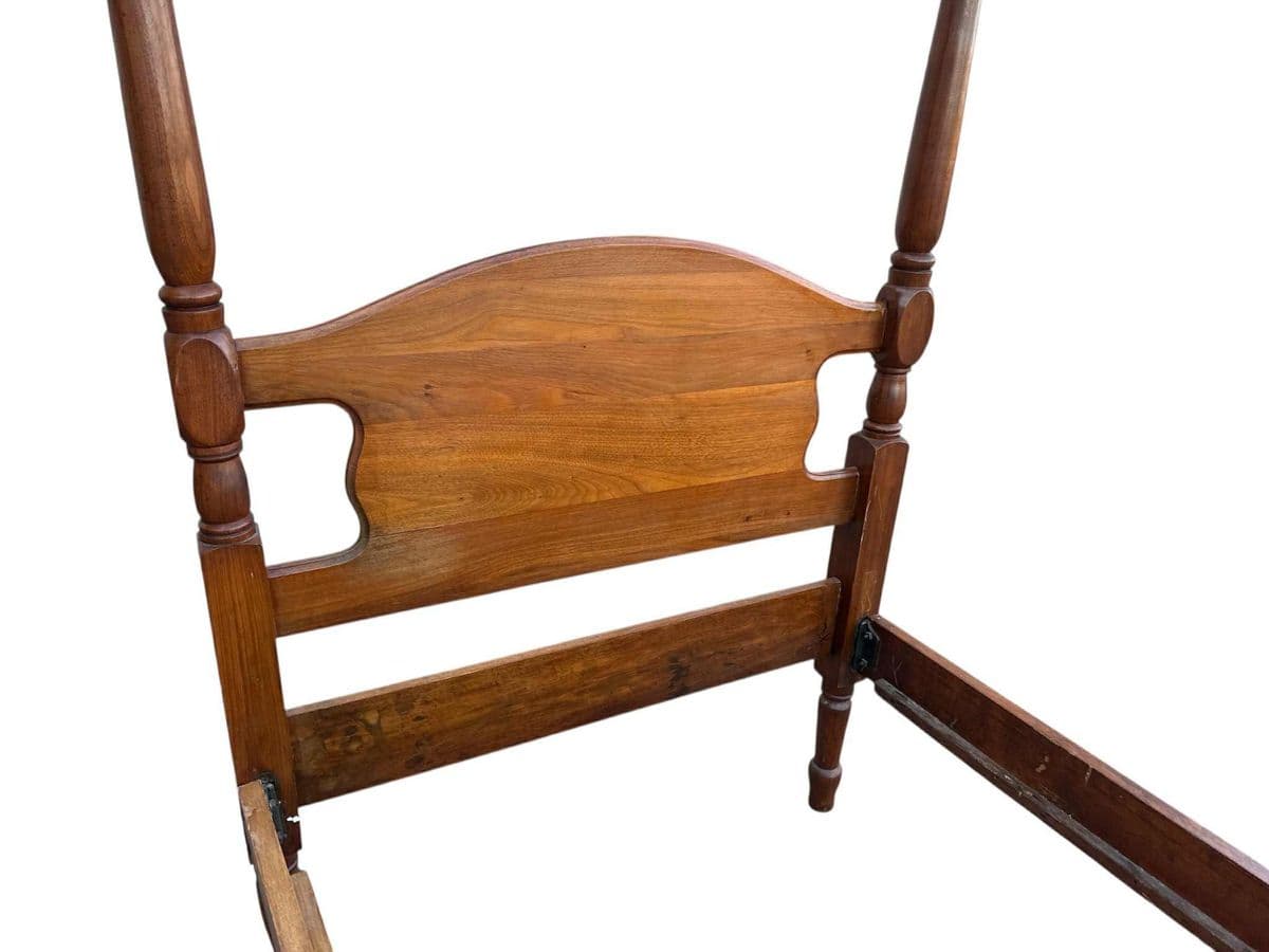 Pair of 19th Century Antique Solid Cherry Wood Four Poster Twin Beds - English Traditional Style - Thumbnail 5