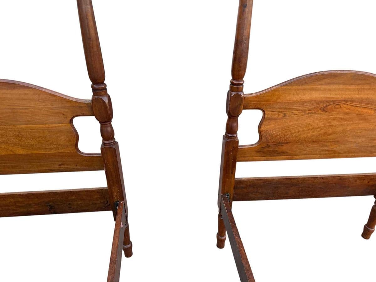 Pair of 19th Century Antique Solid Cherry Wood Four Poster Twin Beds - English Traditional Style - Thumbnail 7