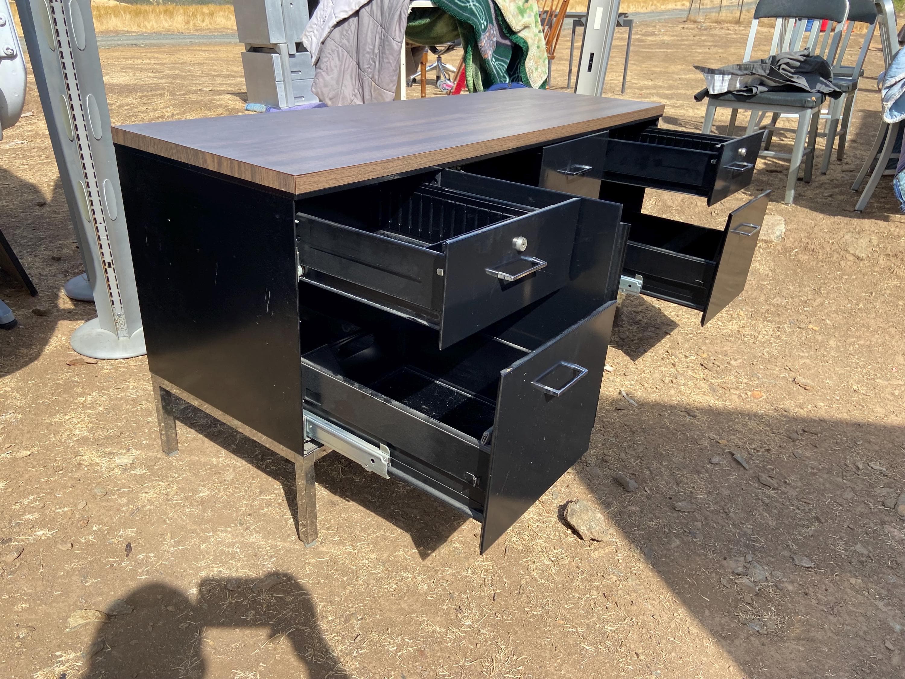 Steelcase vintage mid century modern metal tanker credenza Sideboard - Thumbnail 5