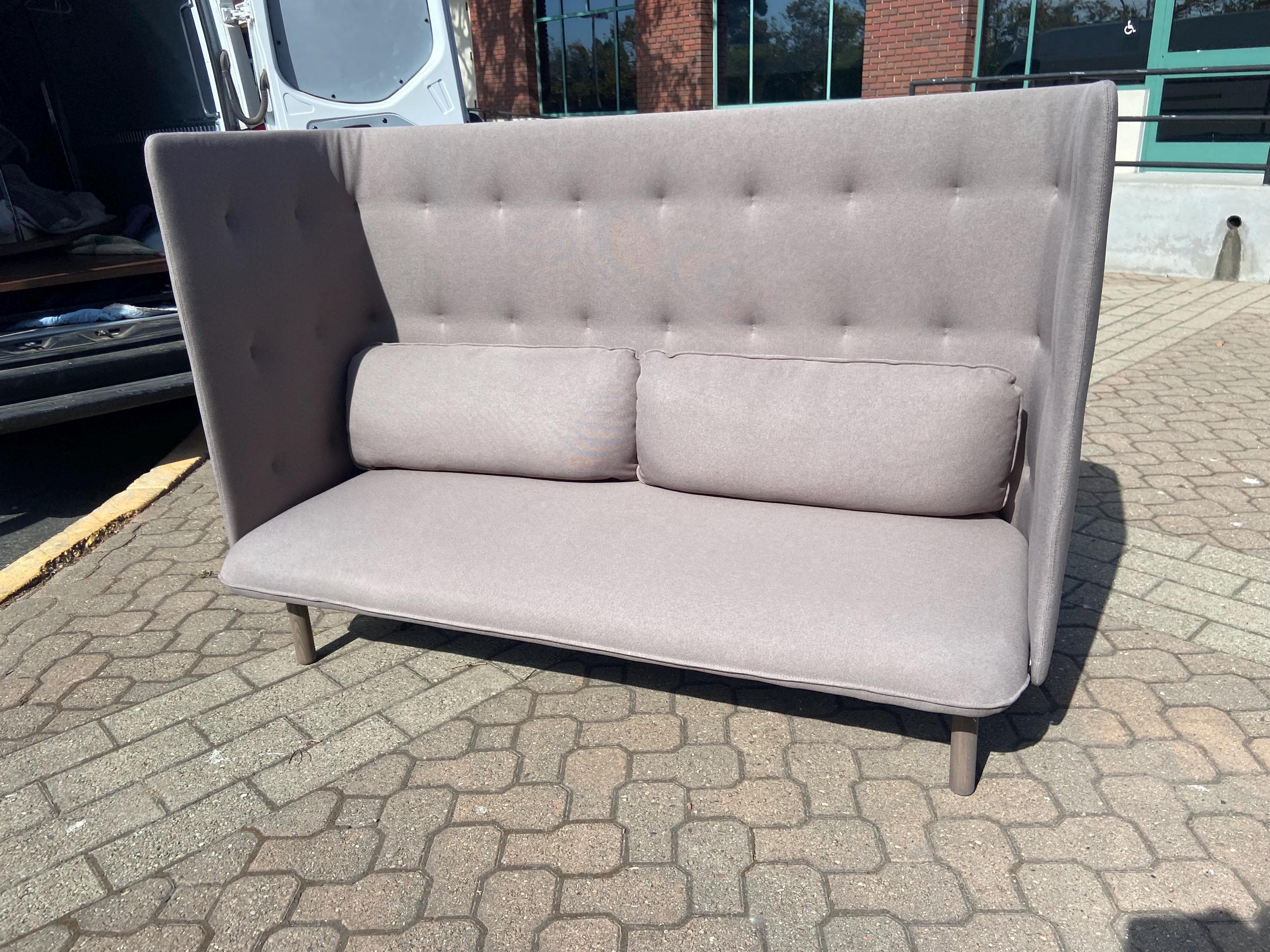 Poppin QT sofa lounge chair - Image 1