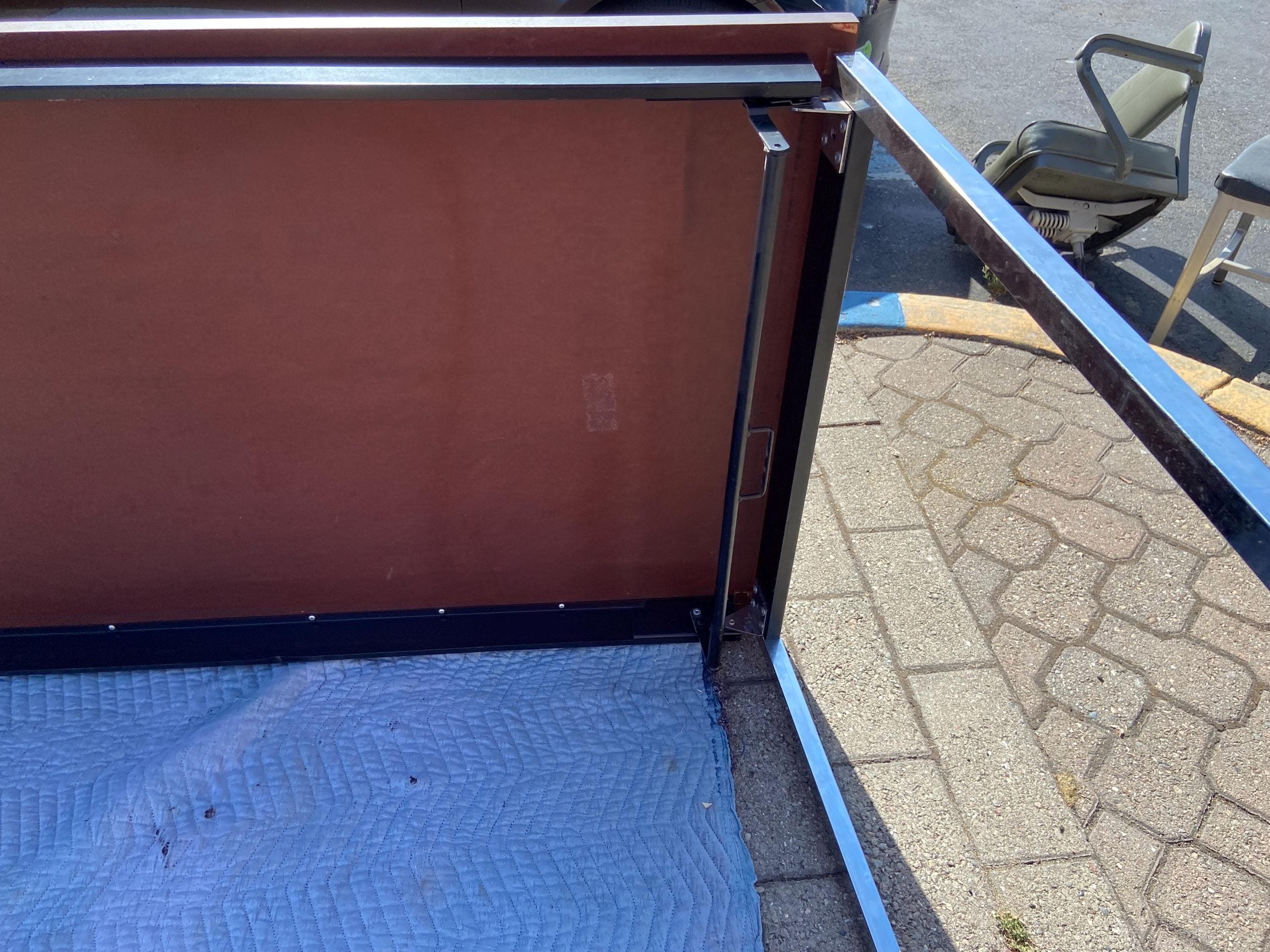 vintage mid century modern tanker conference table by Krueqer with foldable legs - Thumbnail 6