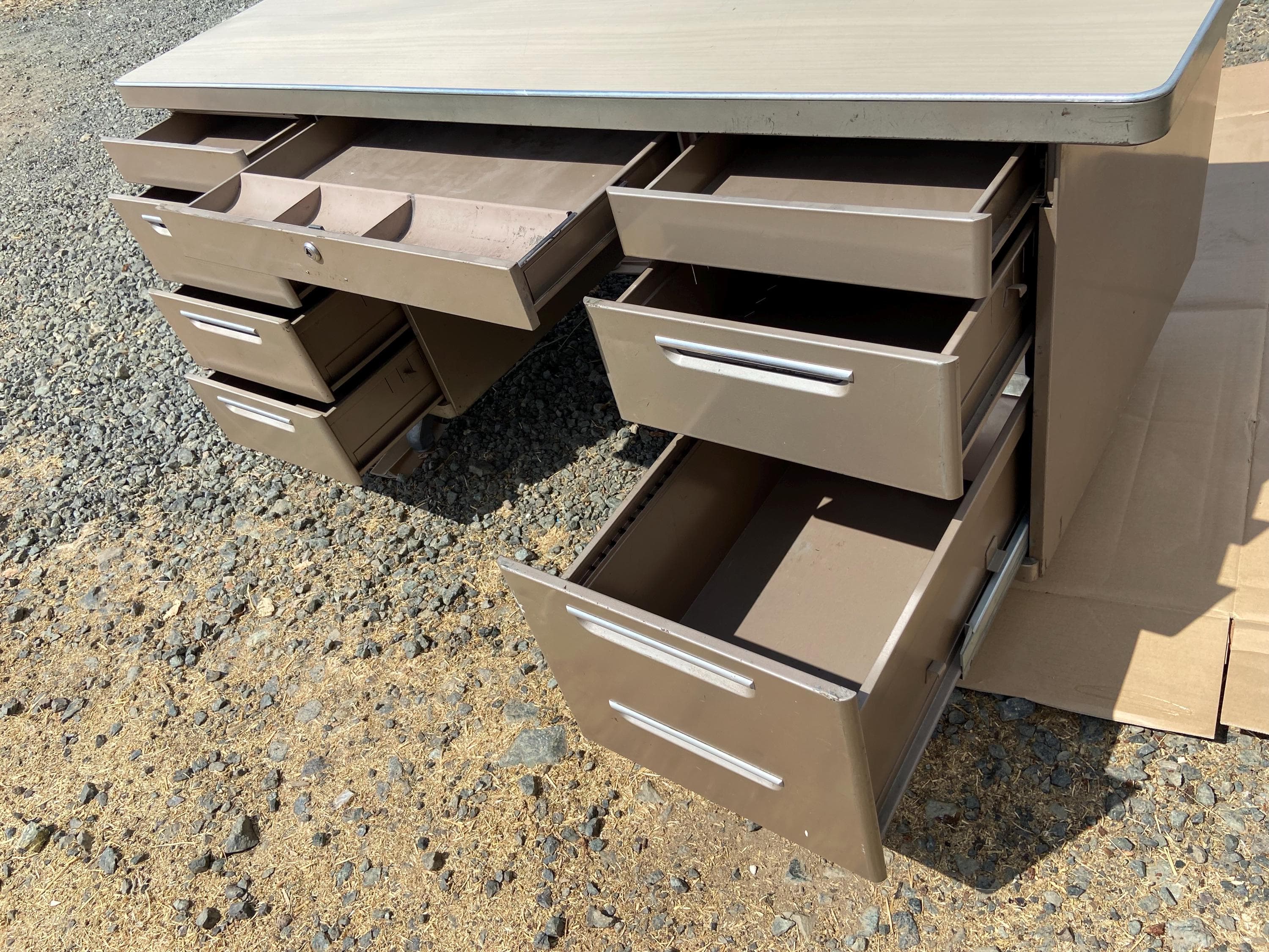 vintage mid century modern art metal tanker desk - Thumbnail 7