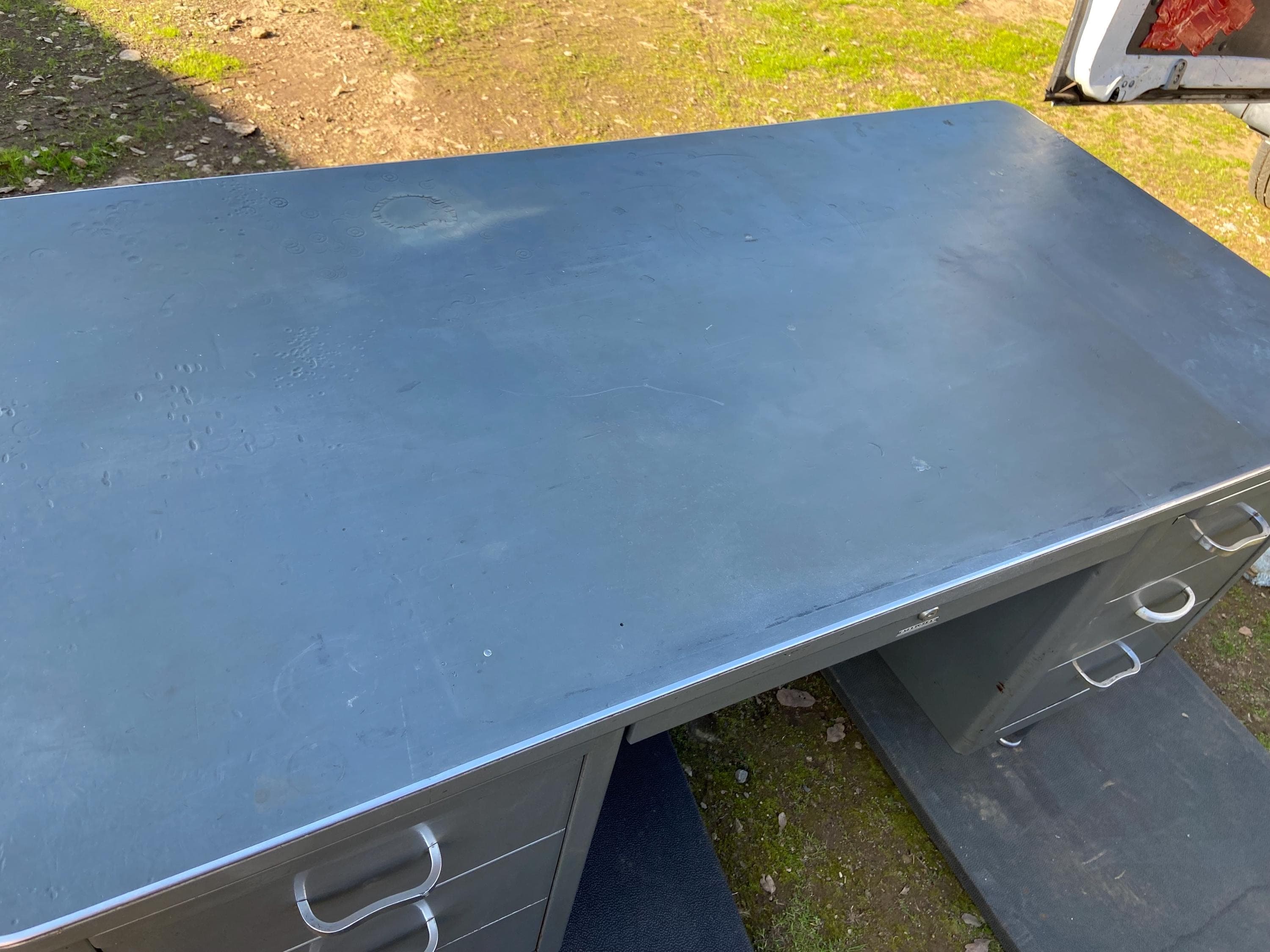 Steelcase vintage industrial metal tanker desk - Thumbnail 3