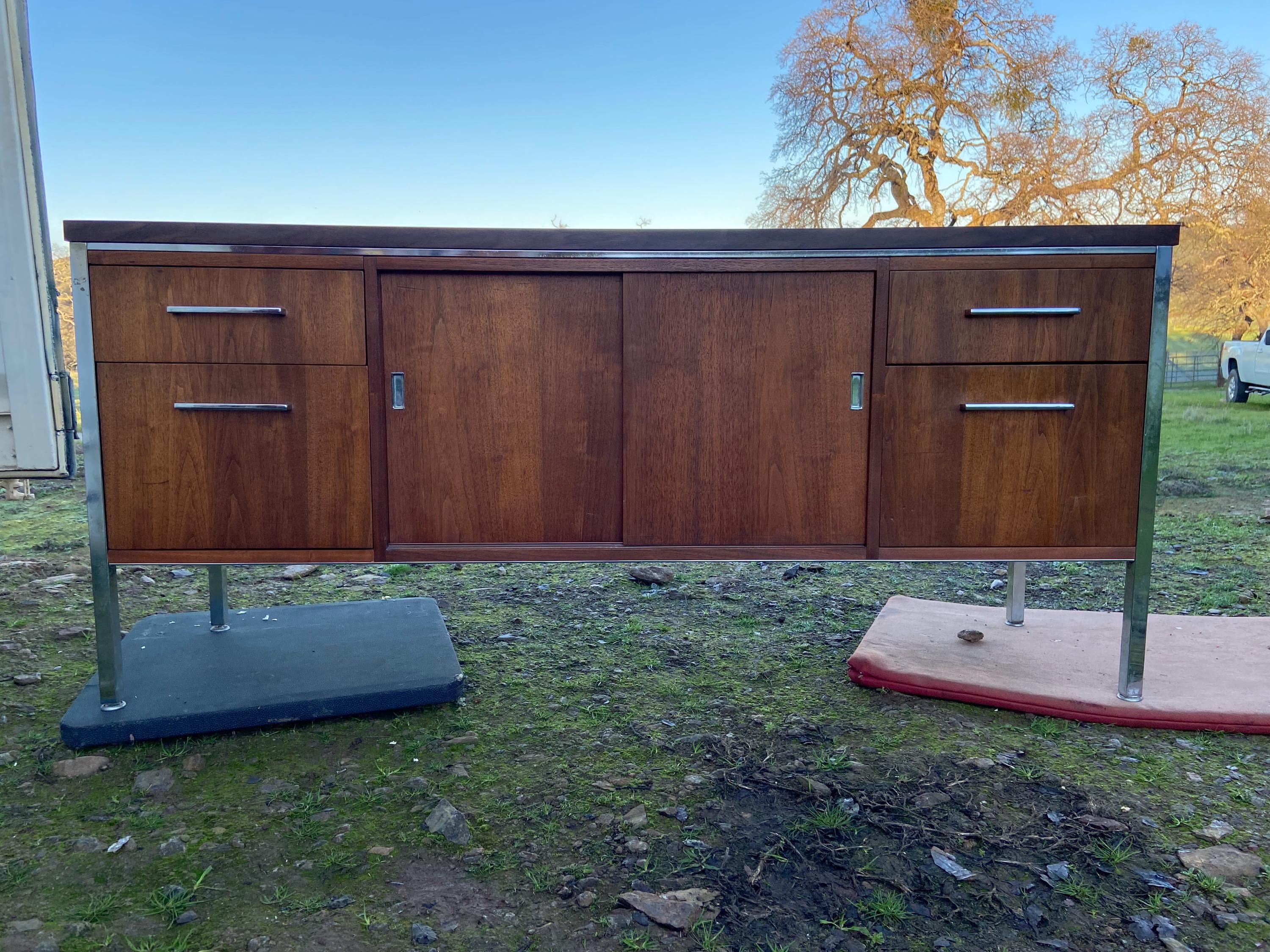 Vintage Wood Mid Century MCM Executive Sideboard Credenza Office Furniture - Image 1