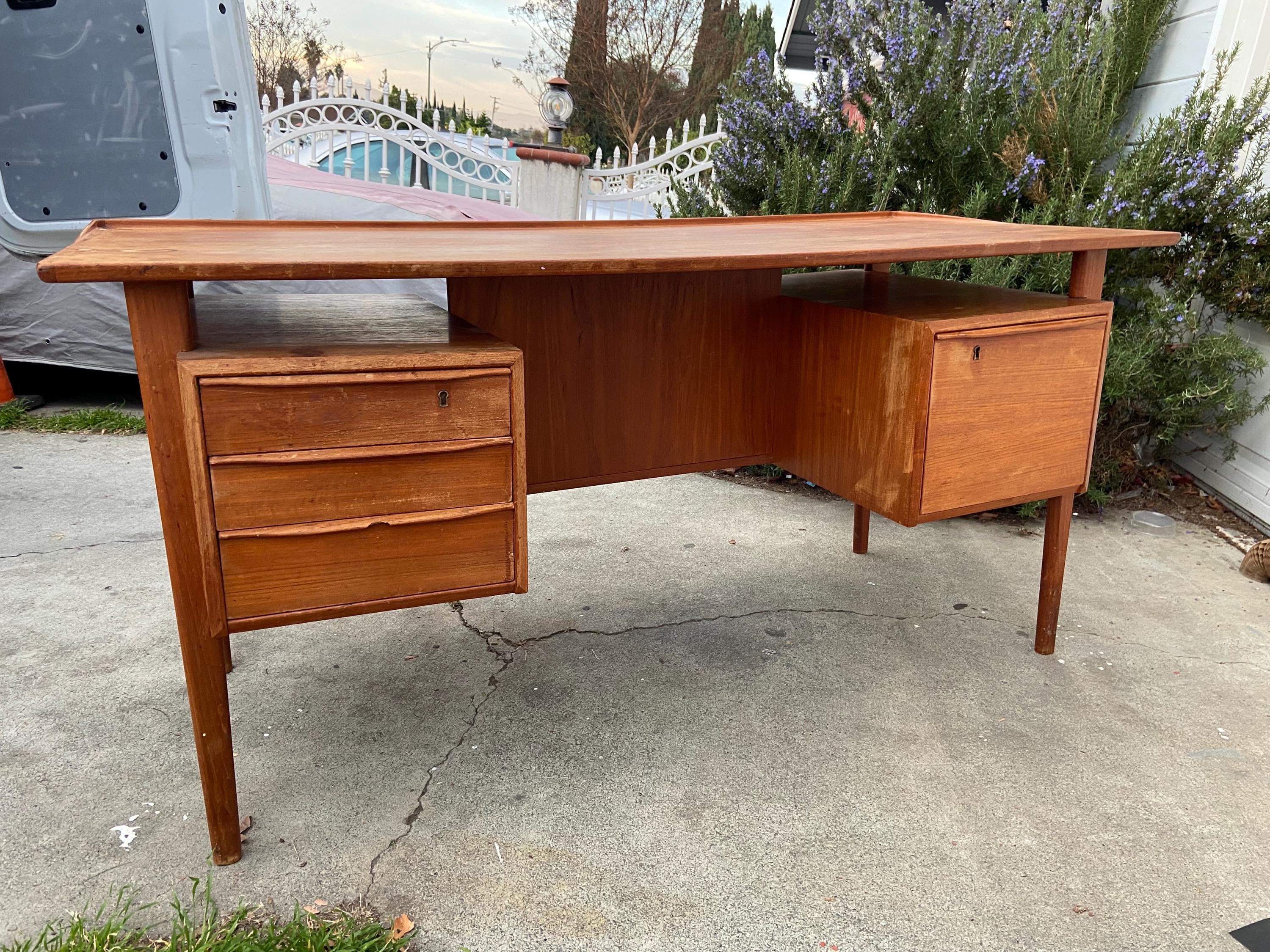Vintage MCM Danish Teak Floating Desk by Peter Løvig Nielsen Needs Restoration - Image 1