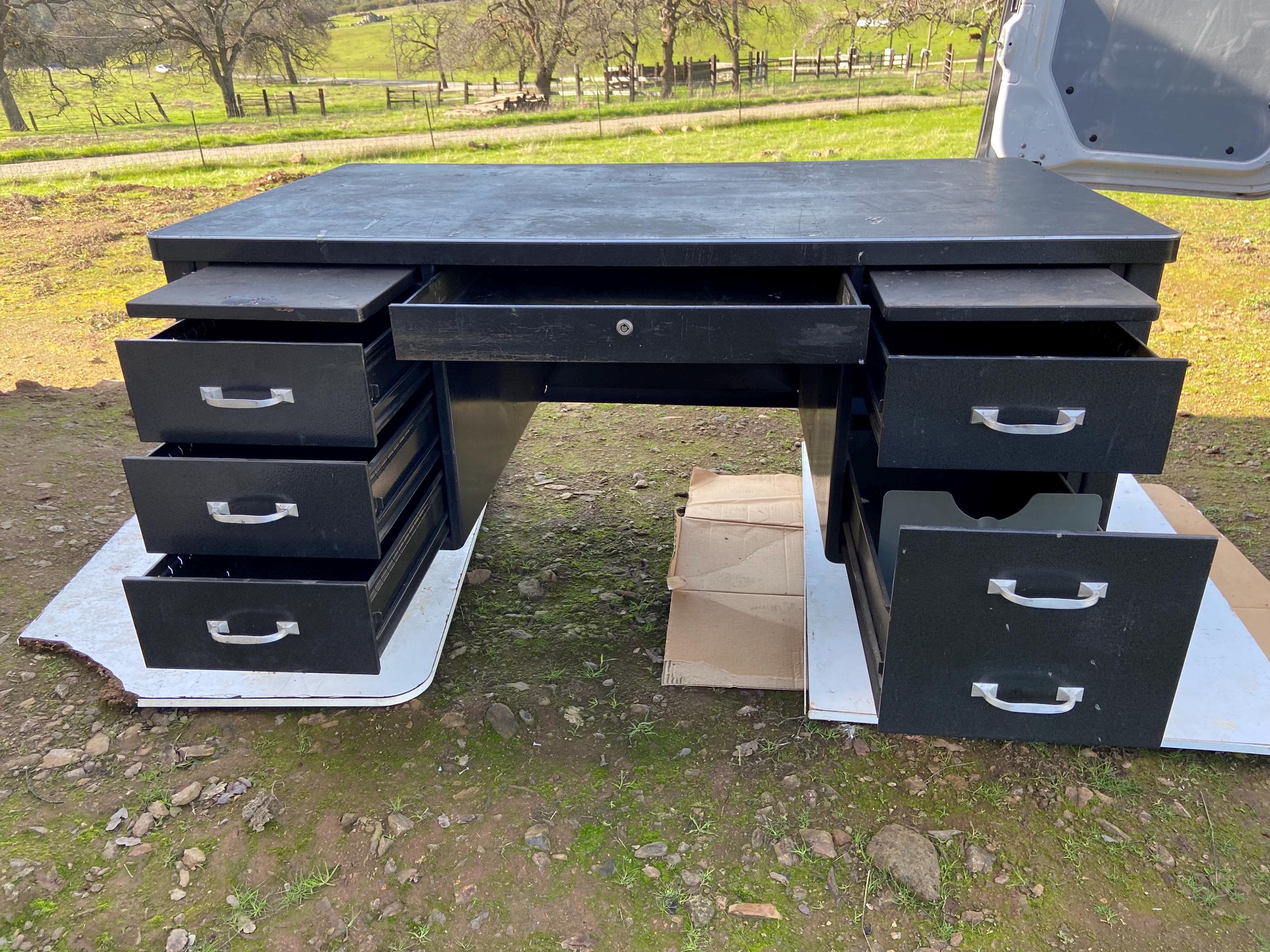 General fireproofing metal tanker desk - Thumbnail 2