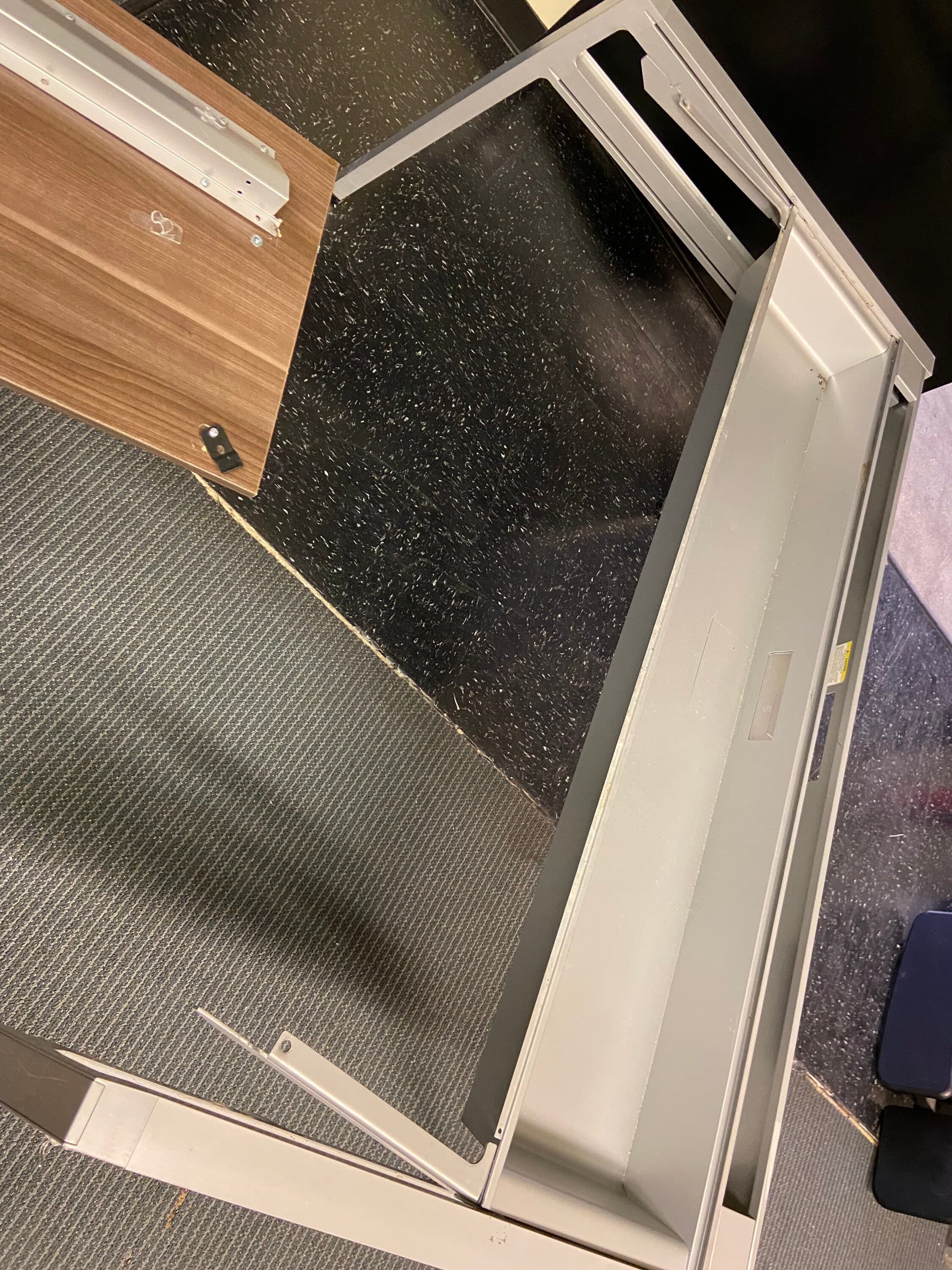 Bivi table for four by steelcase - Thumbnail 5