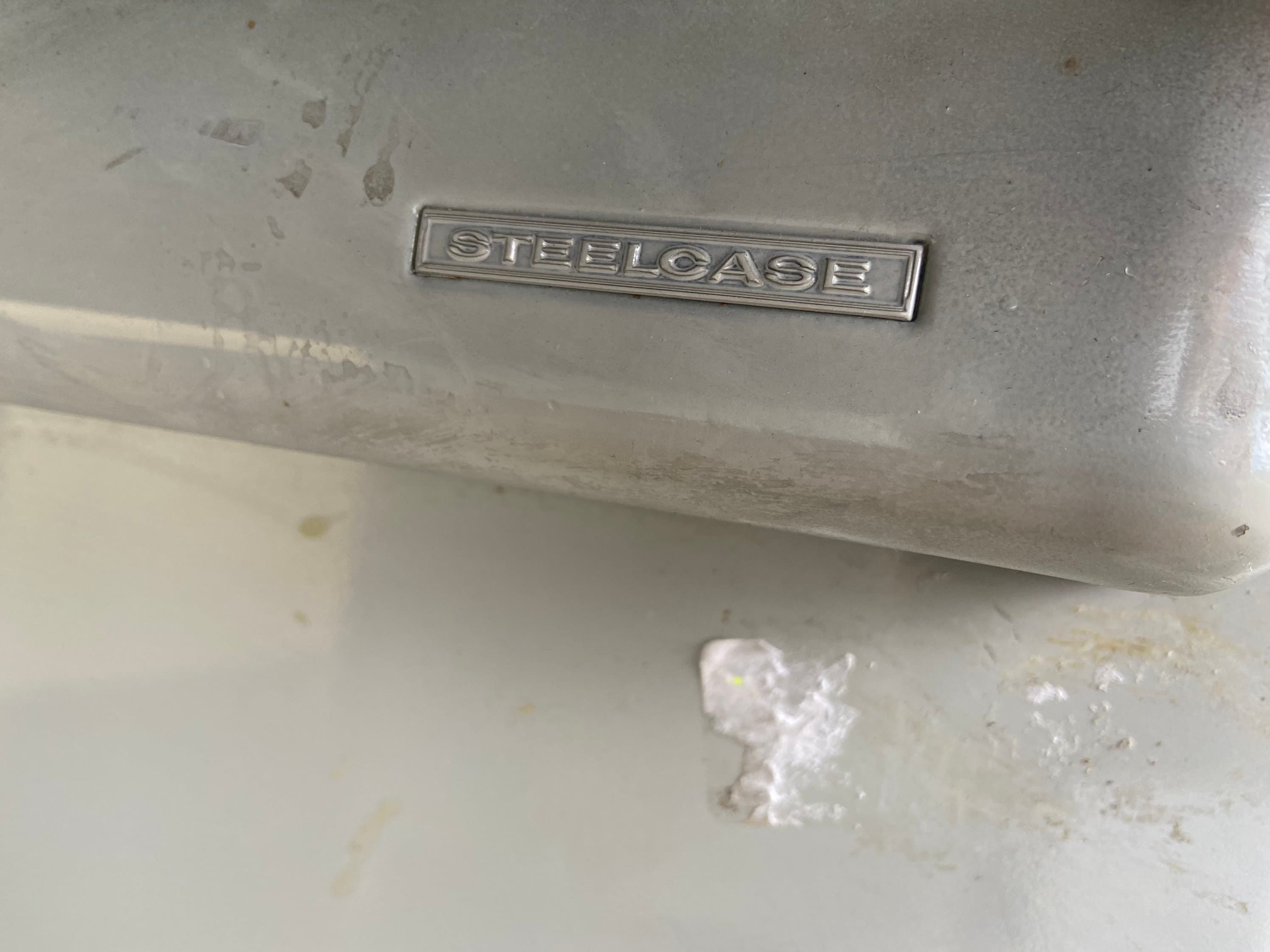 Steelcase vintage metal tanker desk - Thumbnail 5