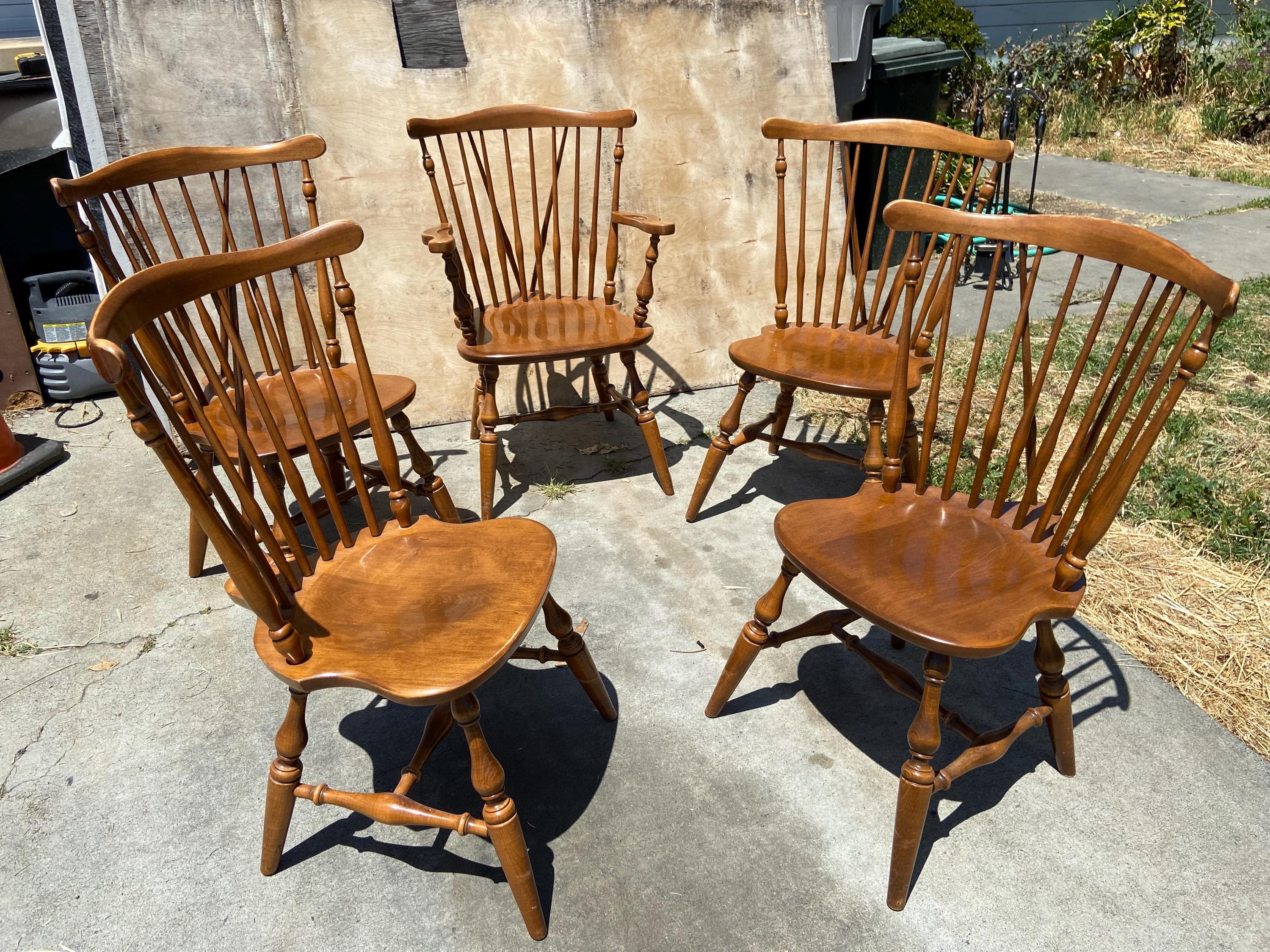vintage Ethan Allen Windsor fiddleback nutmeg kitchen chairs set of 5 - Thumbnail 8