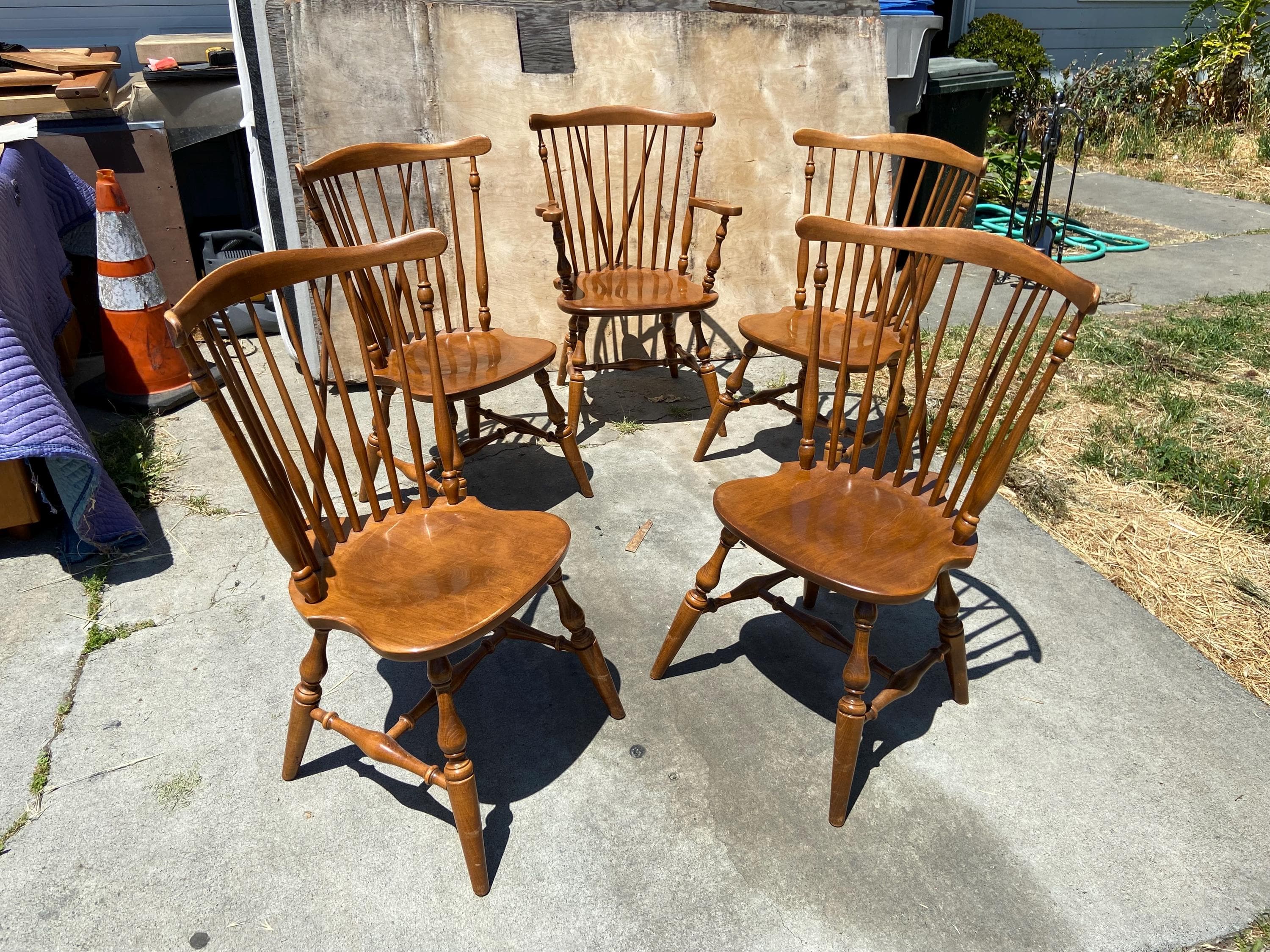 vintage Ethan Allen Windsor fiddleback nutmeg kitchen chairs set of 5 - Thumbnail 9