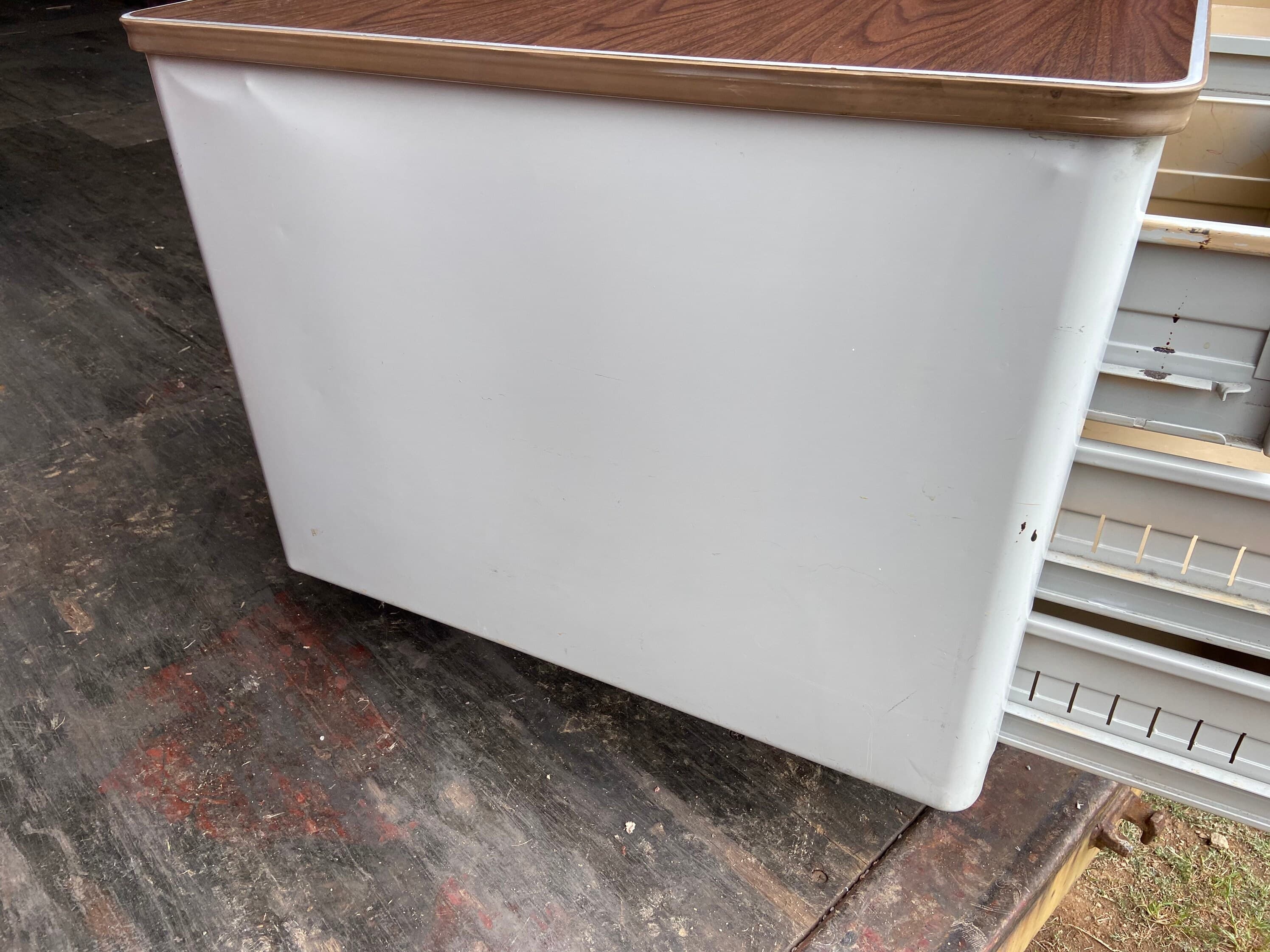 Vintage metal tanker desks - Thumbnail 5