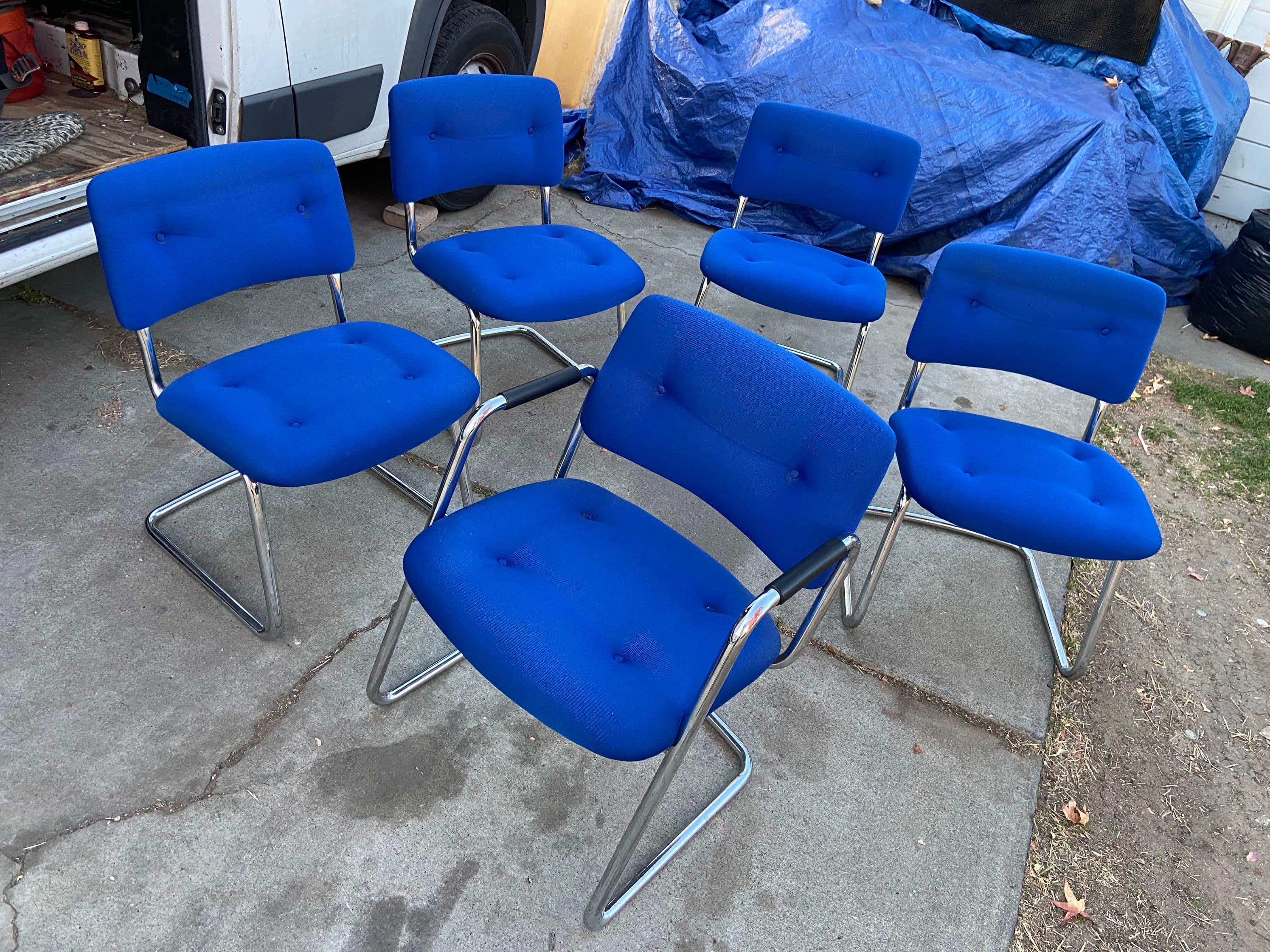 Vintage mid century modern steelcase cantilevered upholstered accent chairs set of 5 - Image 1