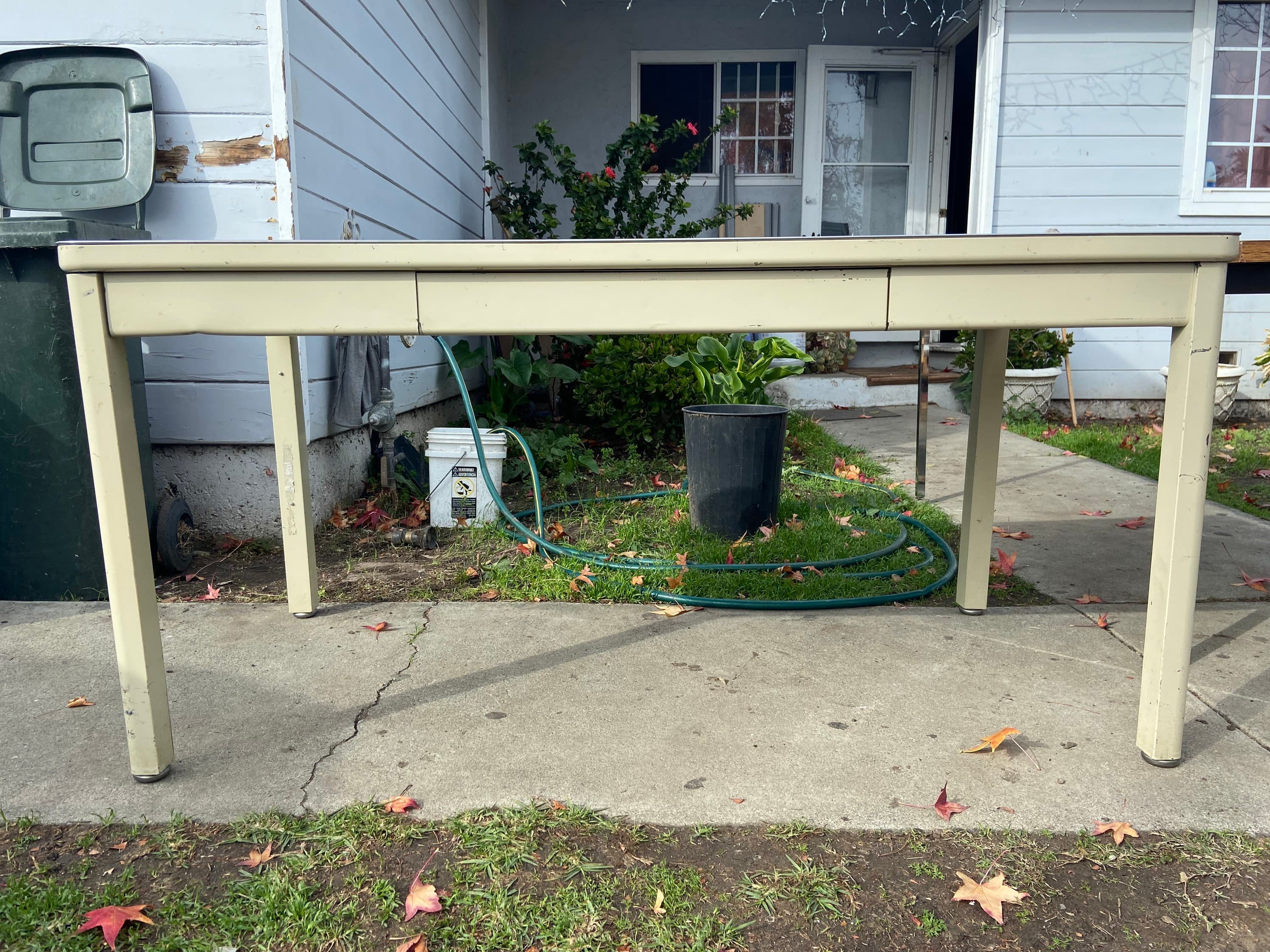 Vintage mid century modern metal tanker desk table - Thumbnail 8