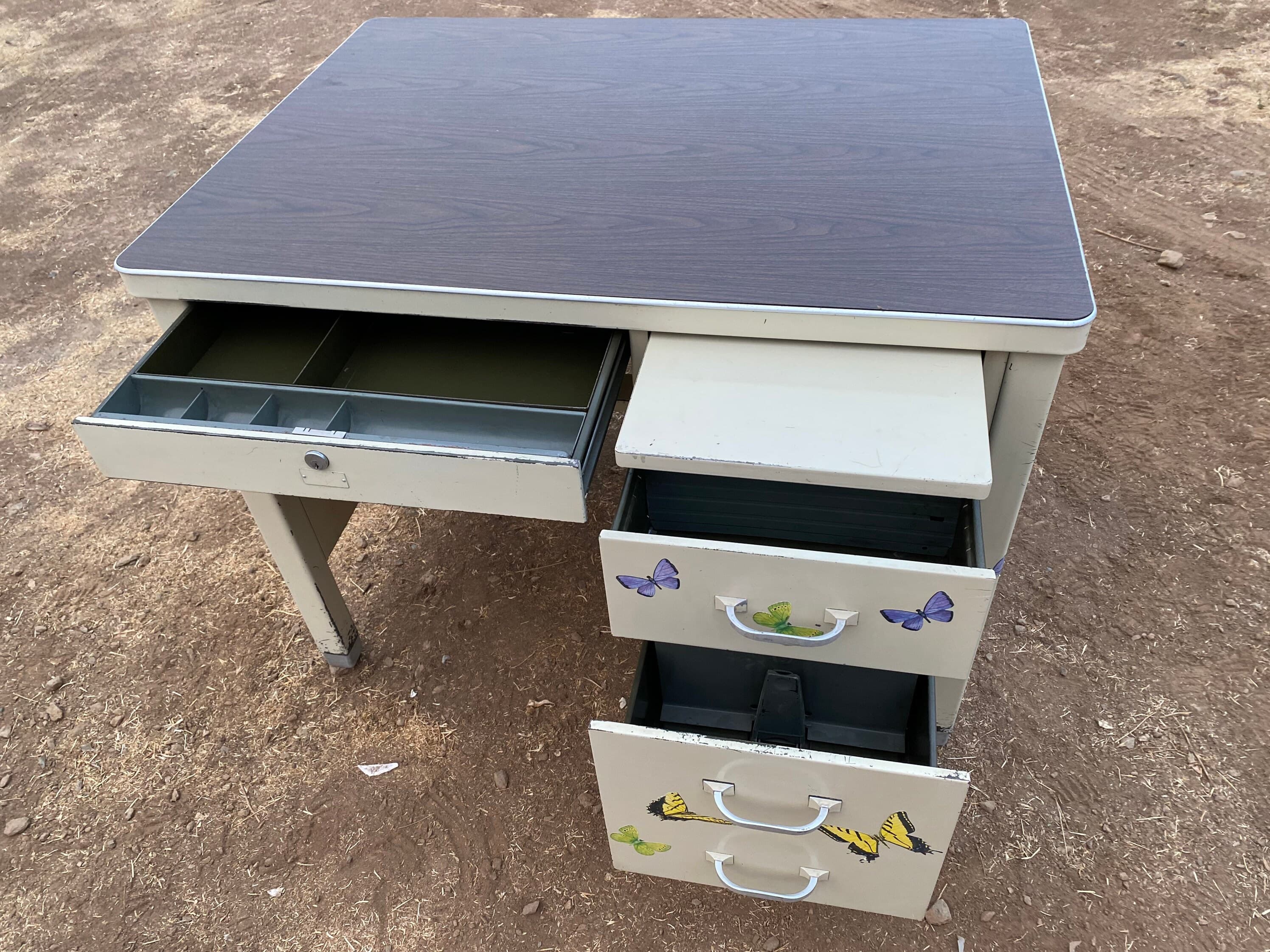 General fireproofing vintage metal tanker desk - Thumbnail 6