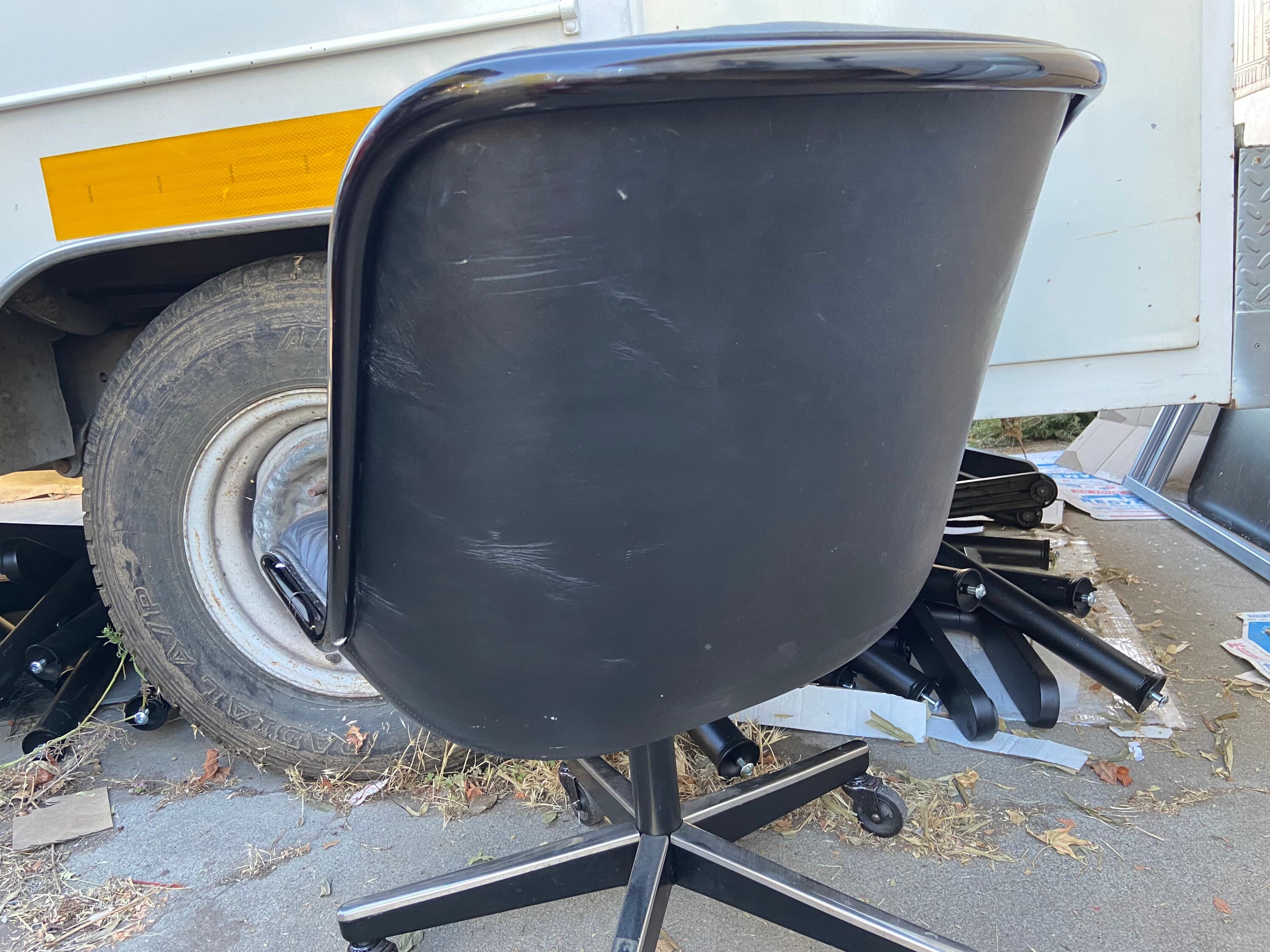 Knoll Charles pollock leather executive desk chair - Thumbnail 8