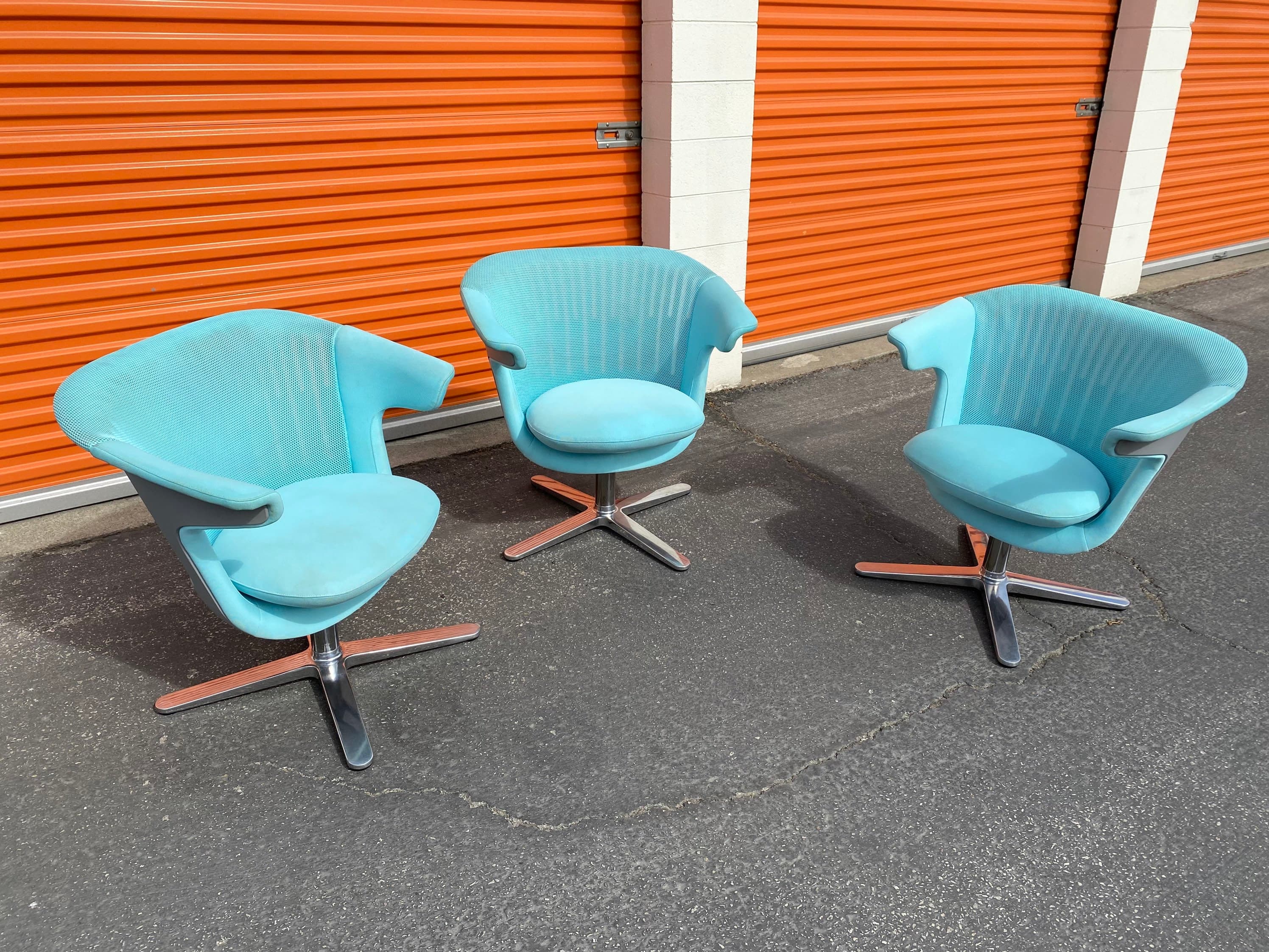 Steelcase l2i lounge desk chairs - Image 1