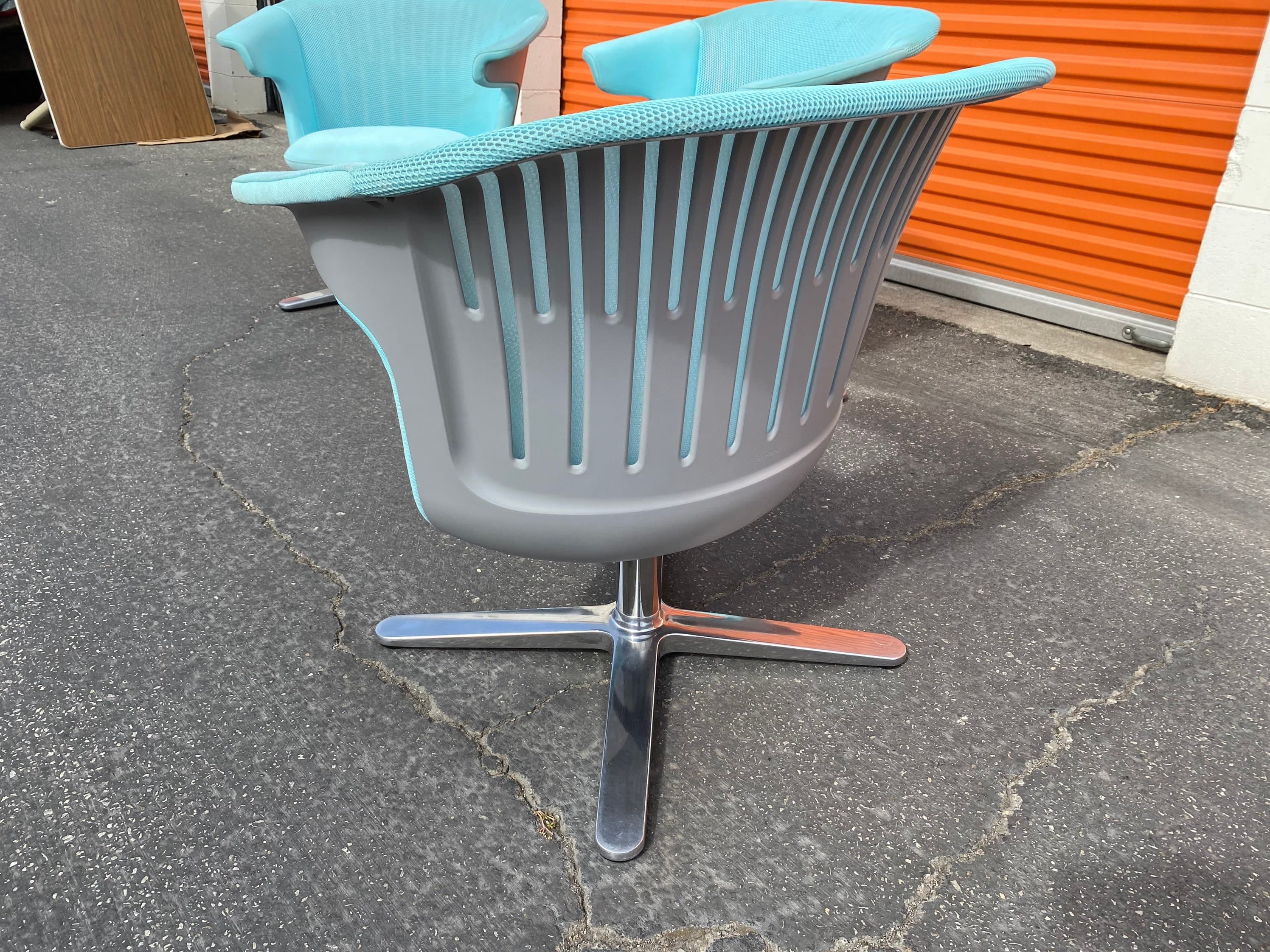 Steelcase l2i lounge desk chairs - Thumbnail 4