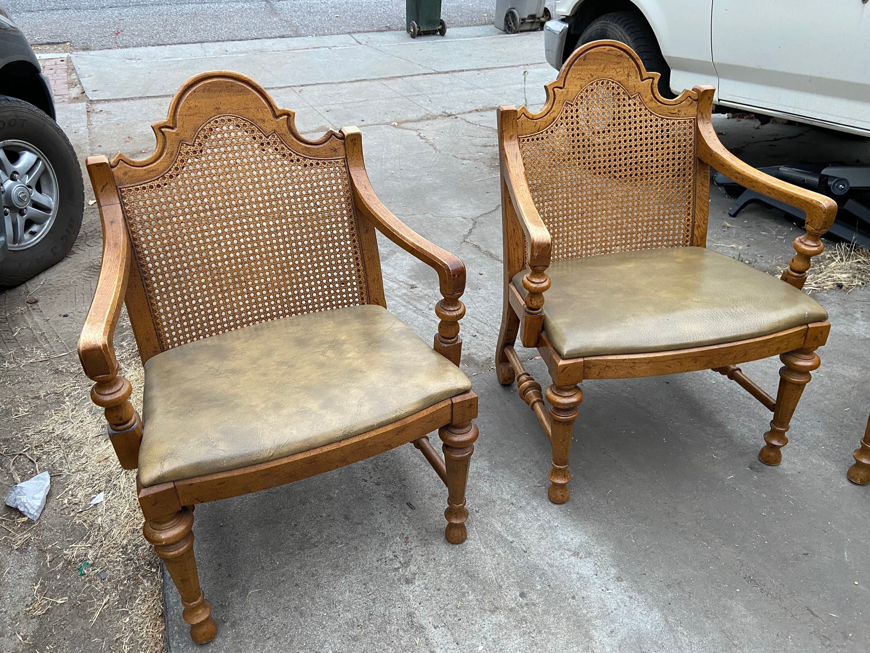 Vintage French provincial Drexel furniture arm chairs set of 4 - Thumbnail 7