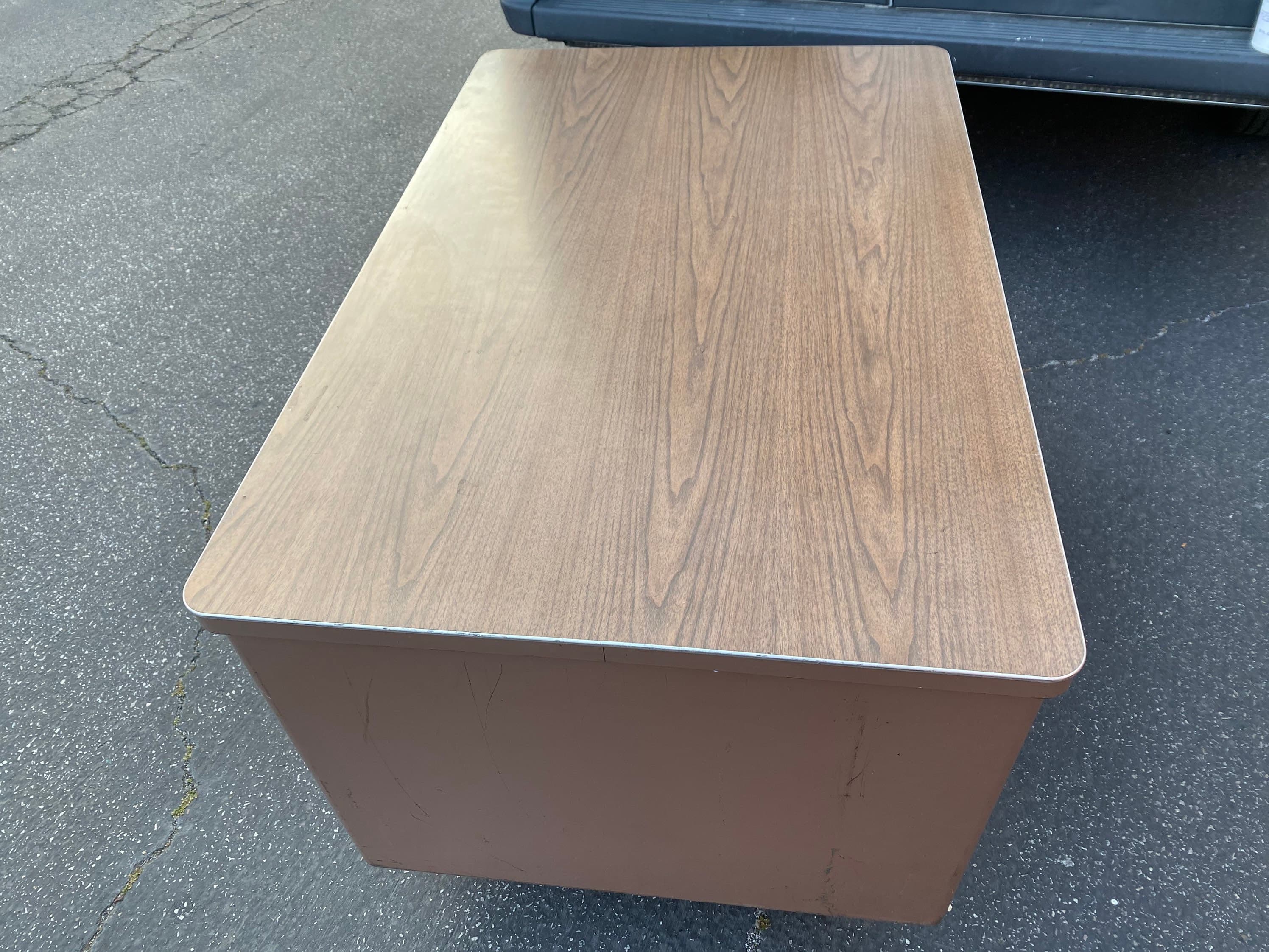 Devon vintage metal tanker desk - Thumbnail 2