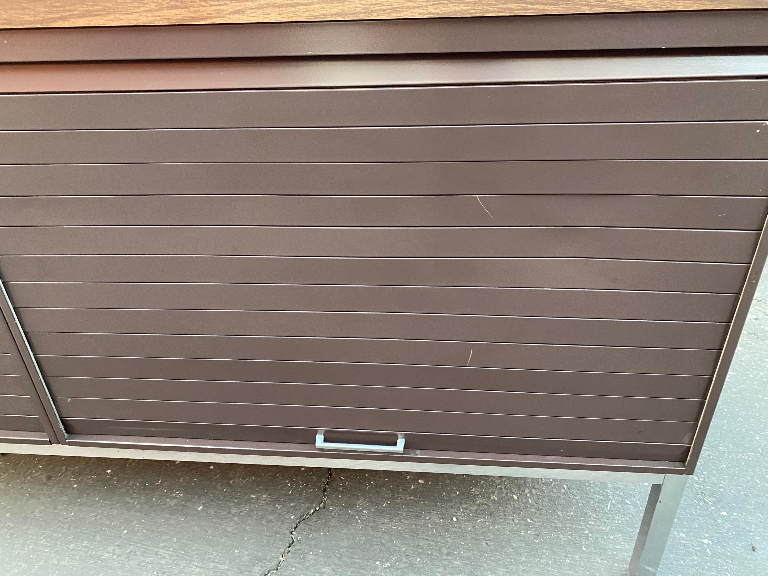 Vintage steelcase mid century modern credenza - Thumbnail 5