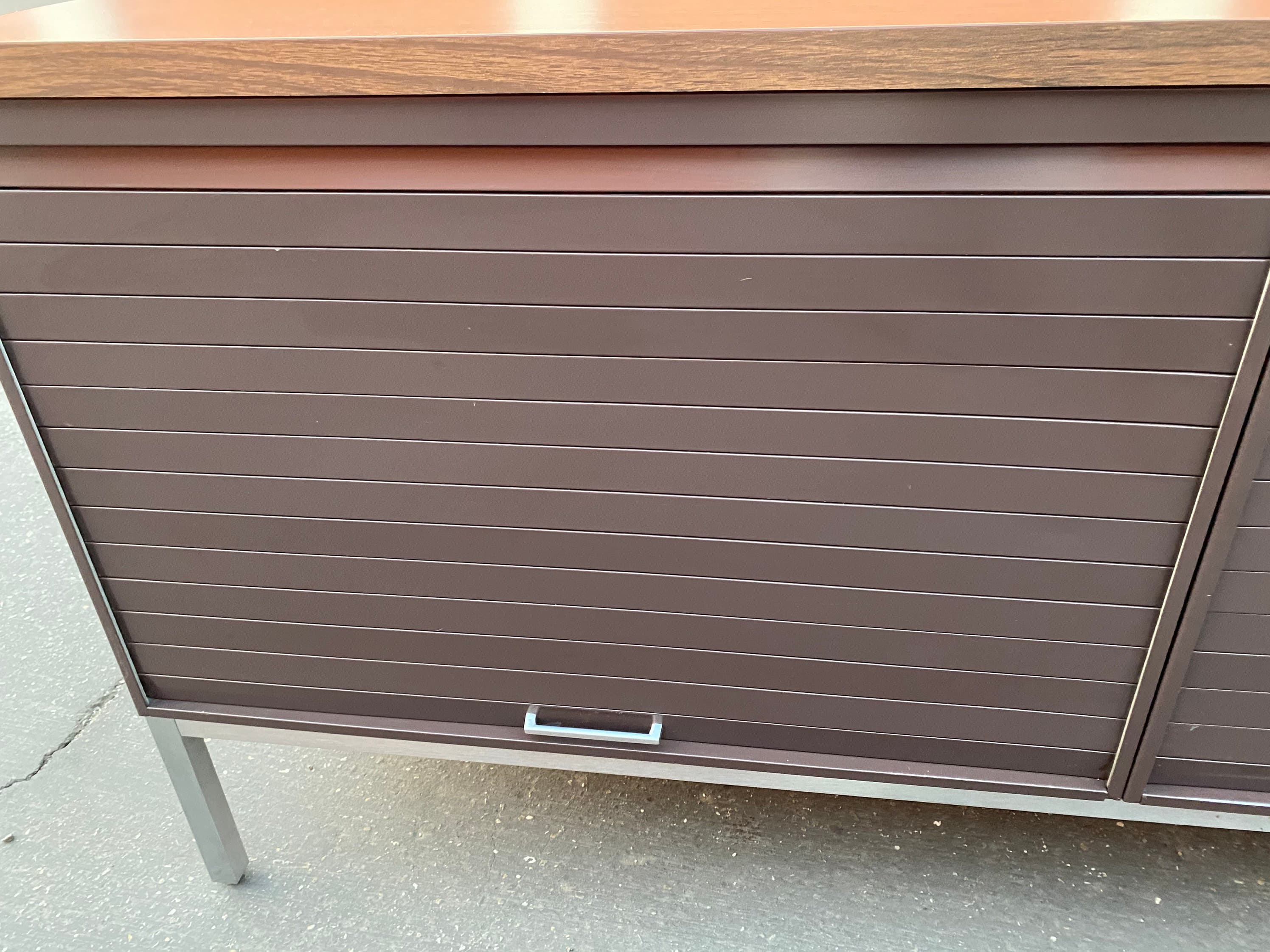 Vintage steelcase mid century modern credenza - Thumbnail 10