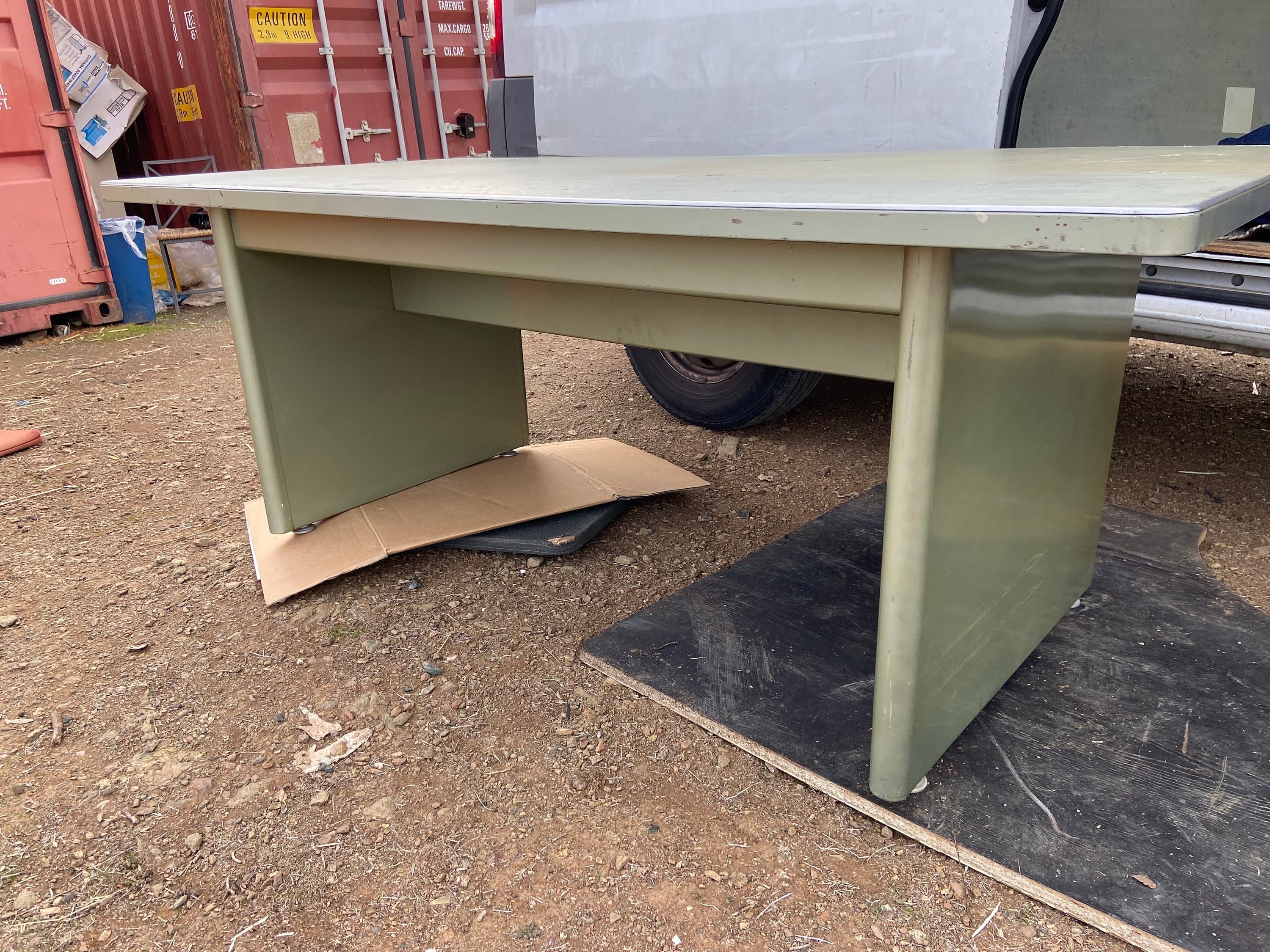 Vintage mid century modern metal tanker desk - Thumbnail 10