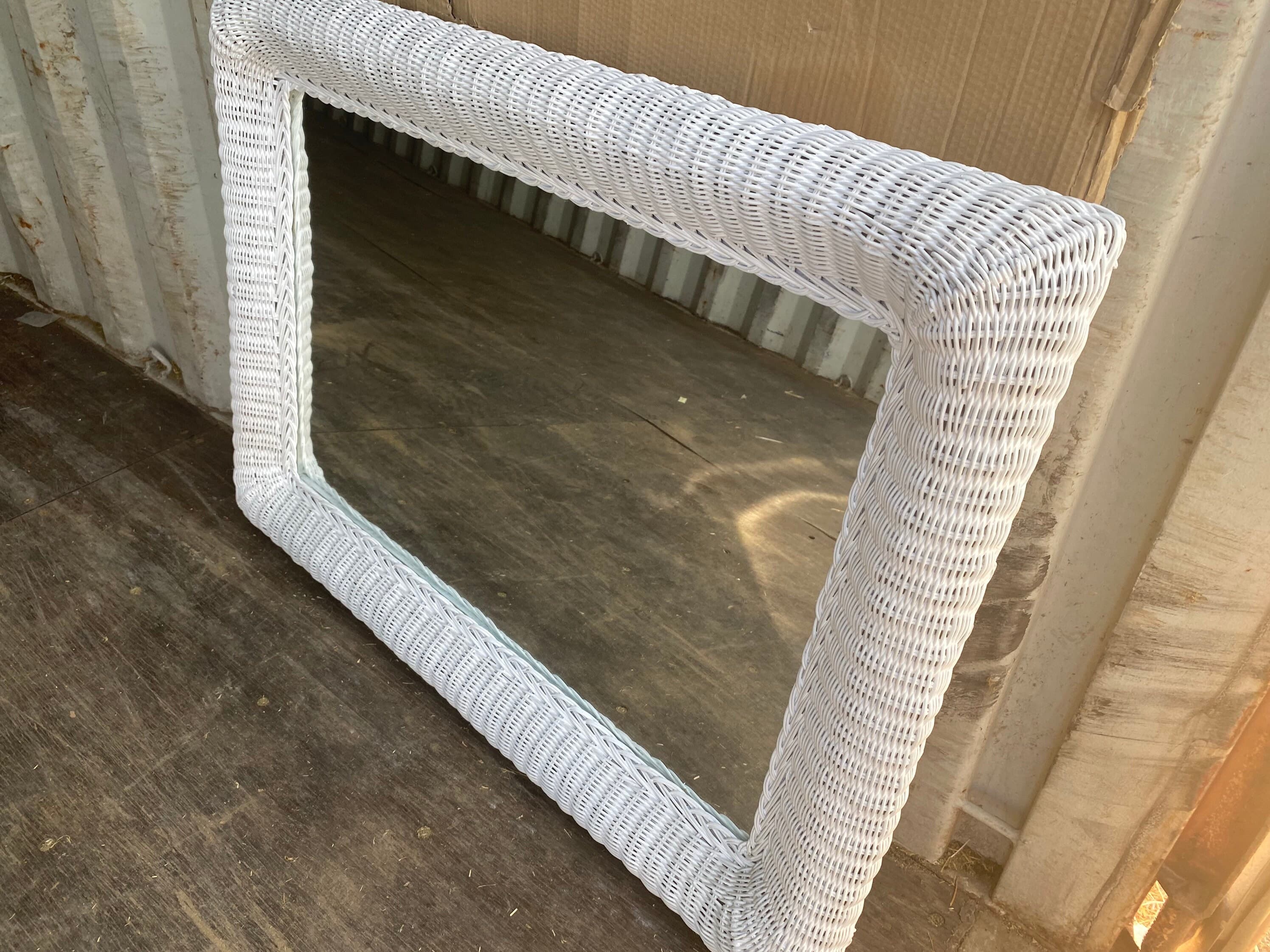 Vintage wicker dresser set - Thumbnail 4