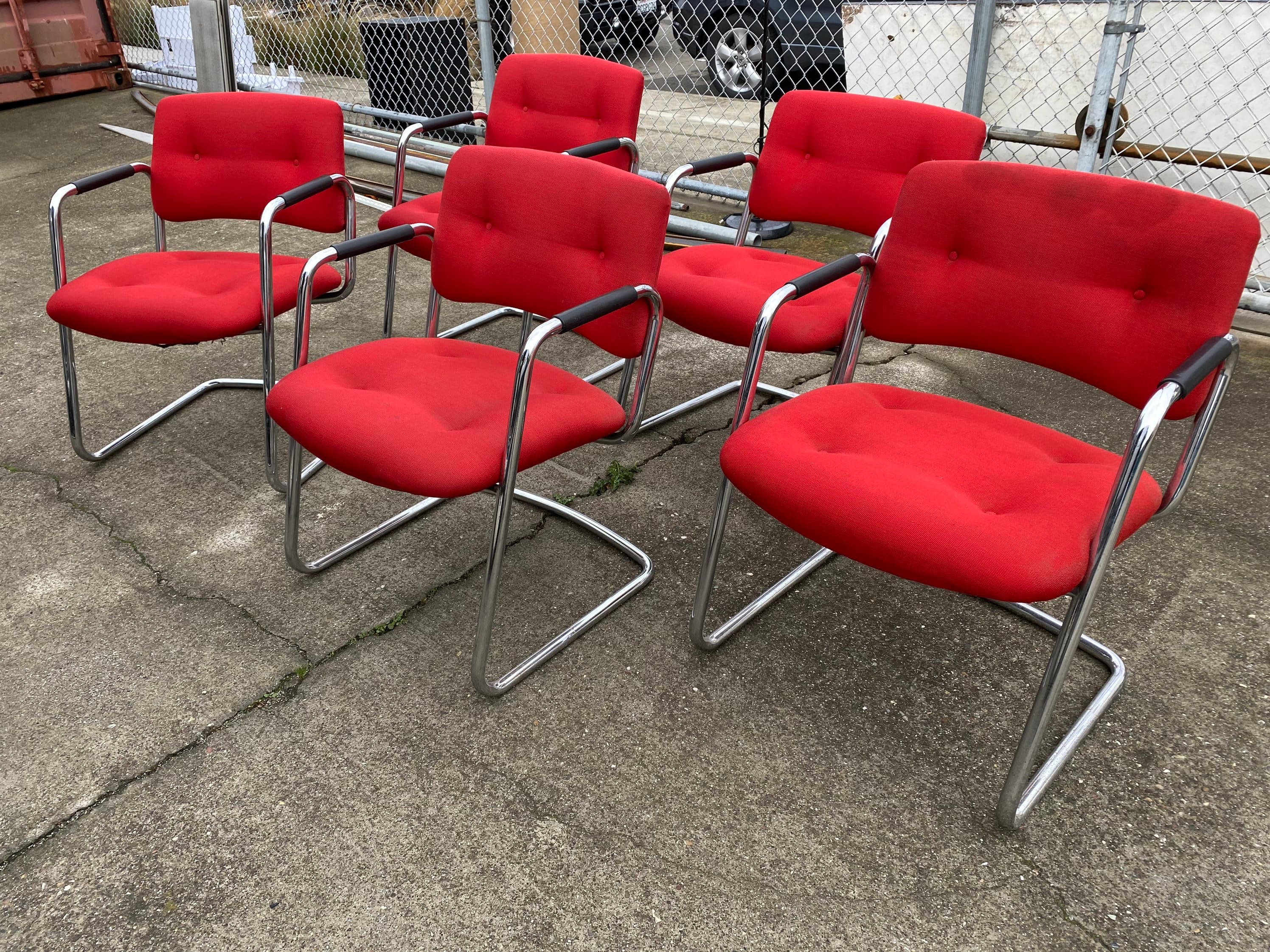 Steelcase vintage Cantilever armchairs set of 5 - Image 1