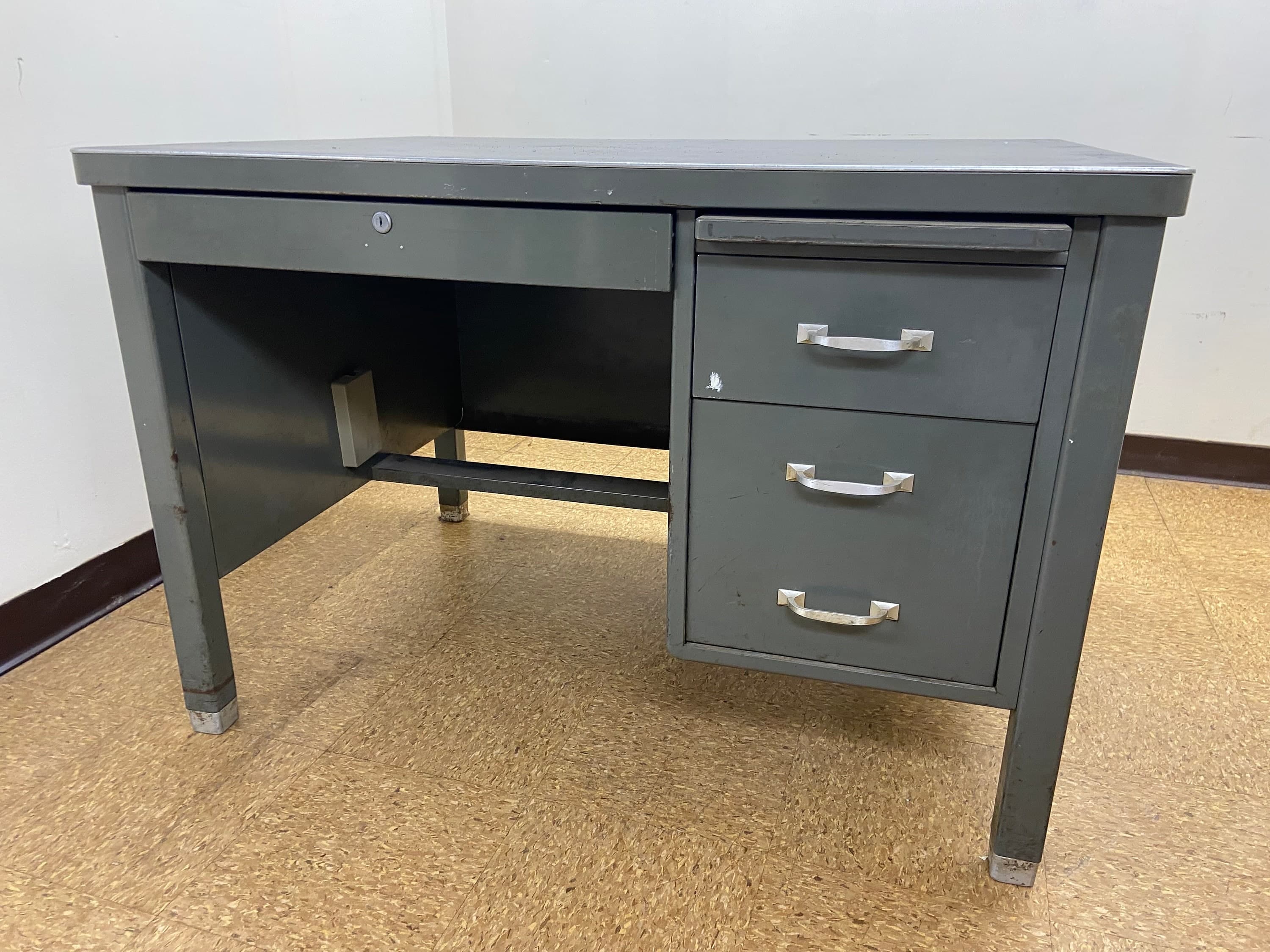 General fireproofing company Vintage mid century modern metal tanker desk - Thumbnail 4