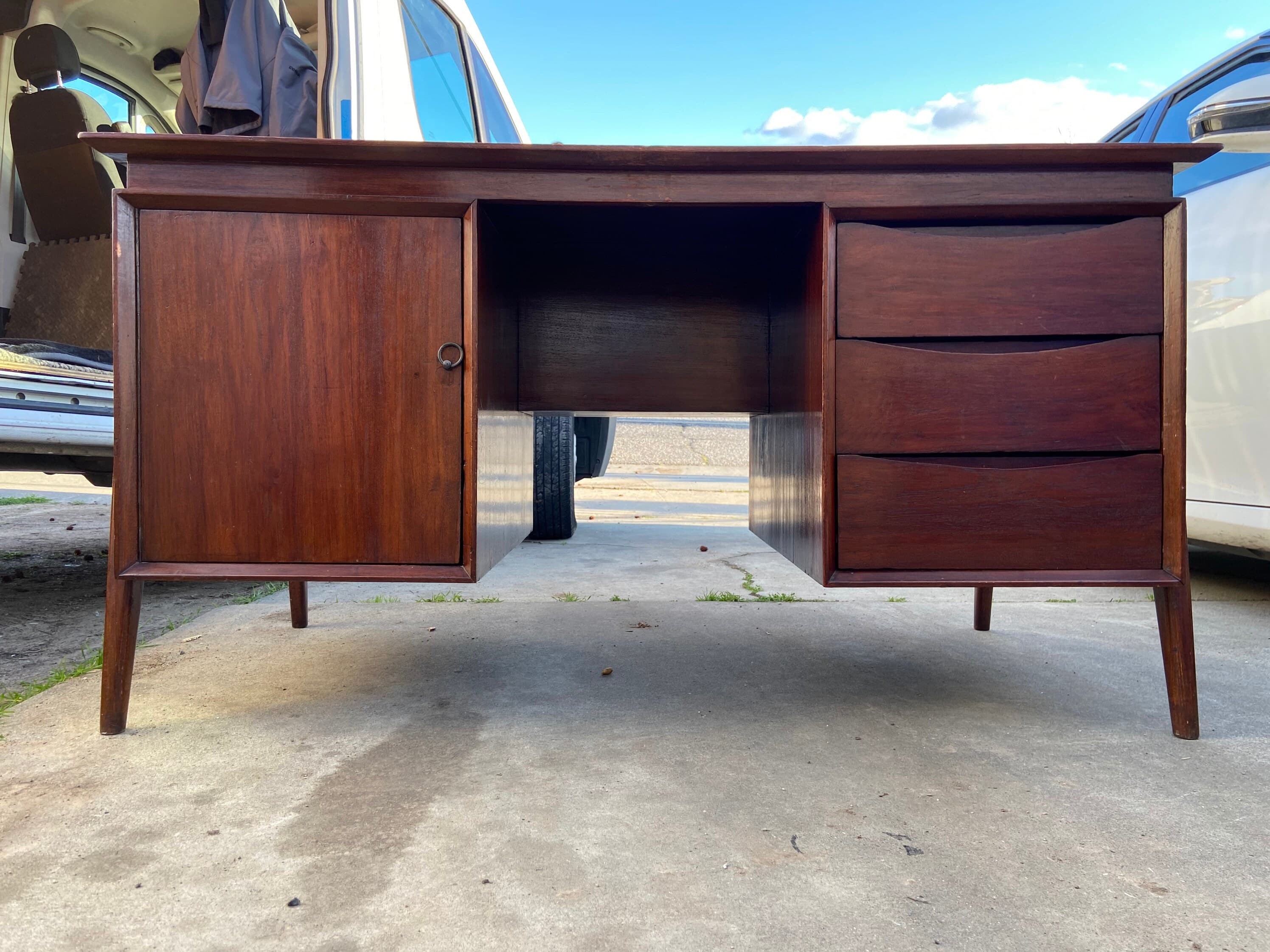 Vintage mid century modern teak danish desk in the style of svend madsen Mcm - Thumbnail 2