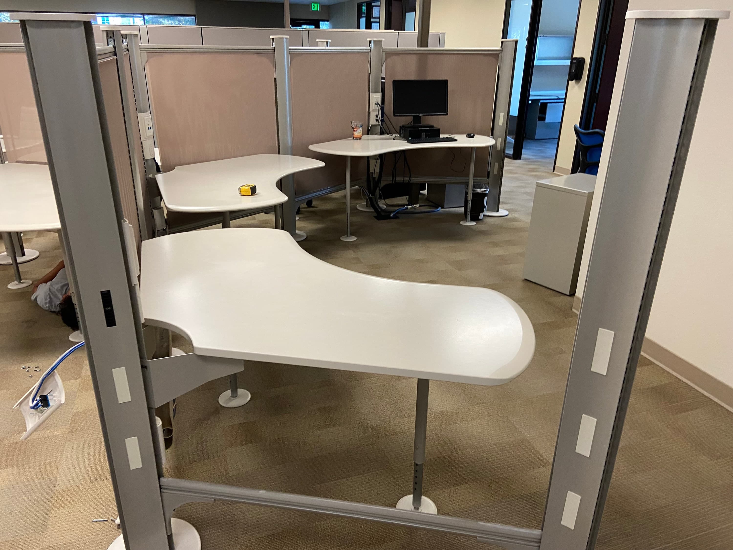 Vintage herman miller reaolve 120 boomerang workstation - Thumbnail 5