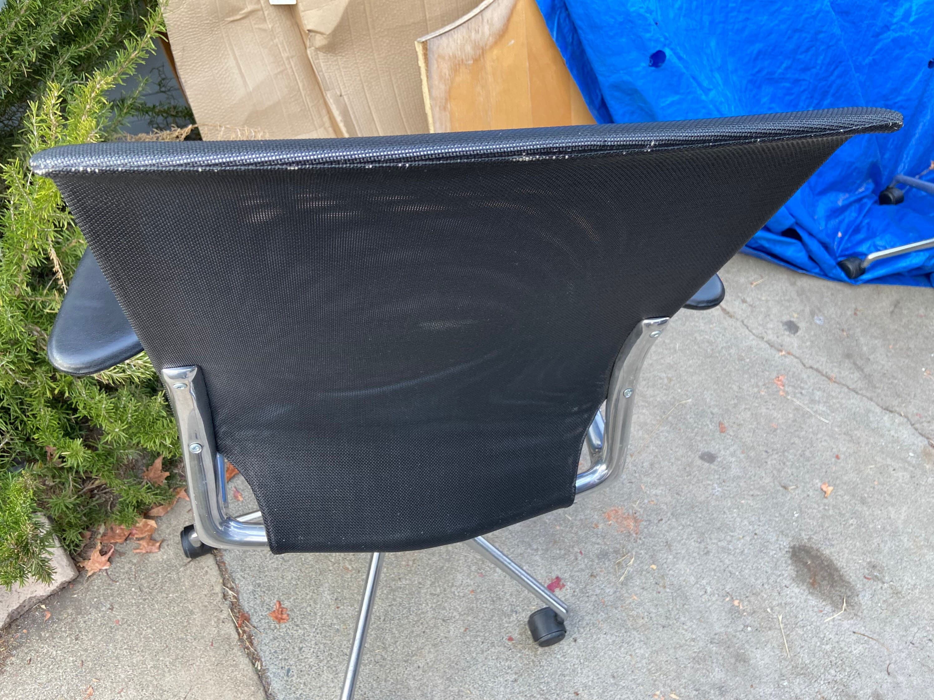 Vintage Vitra swivel desk chair - Thumbnail 6