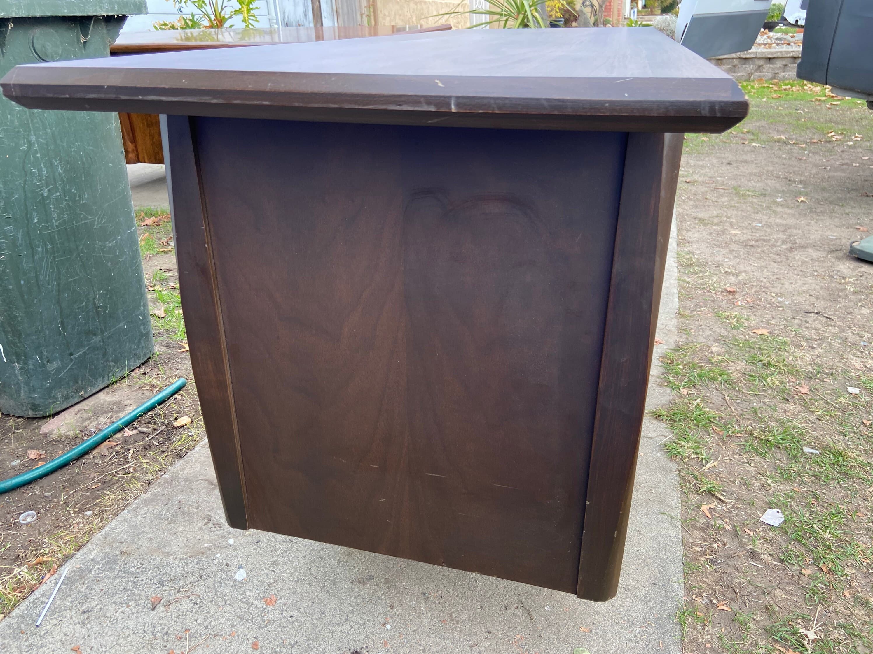 Vintage mid century modern credenza - Thumbnail 9
