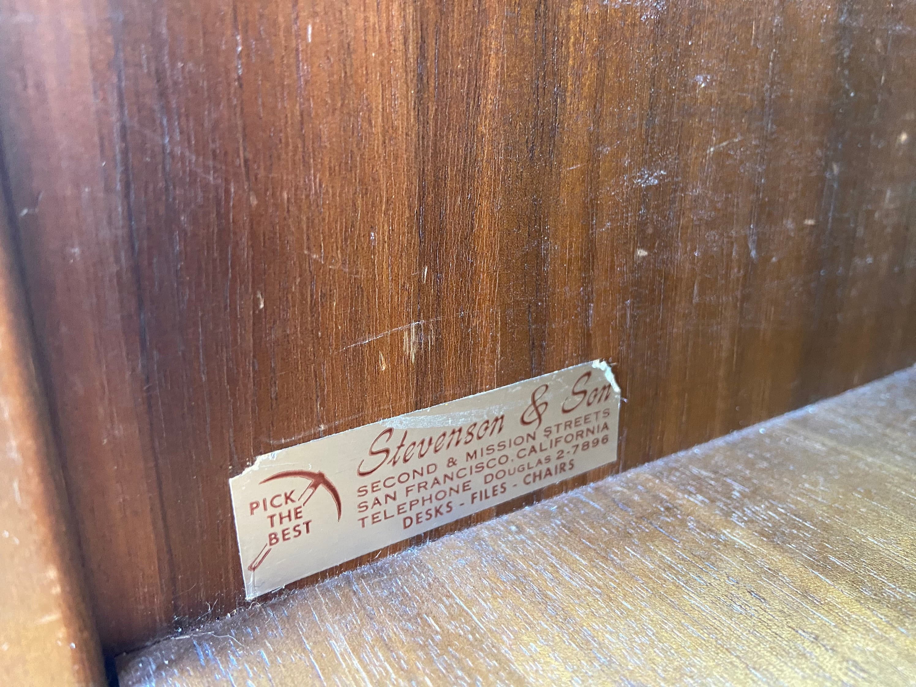 Vintage mid century modern wooden credenza - Thumbnail 10