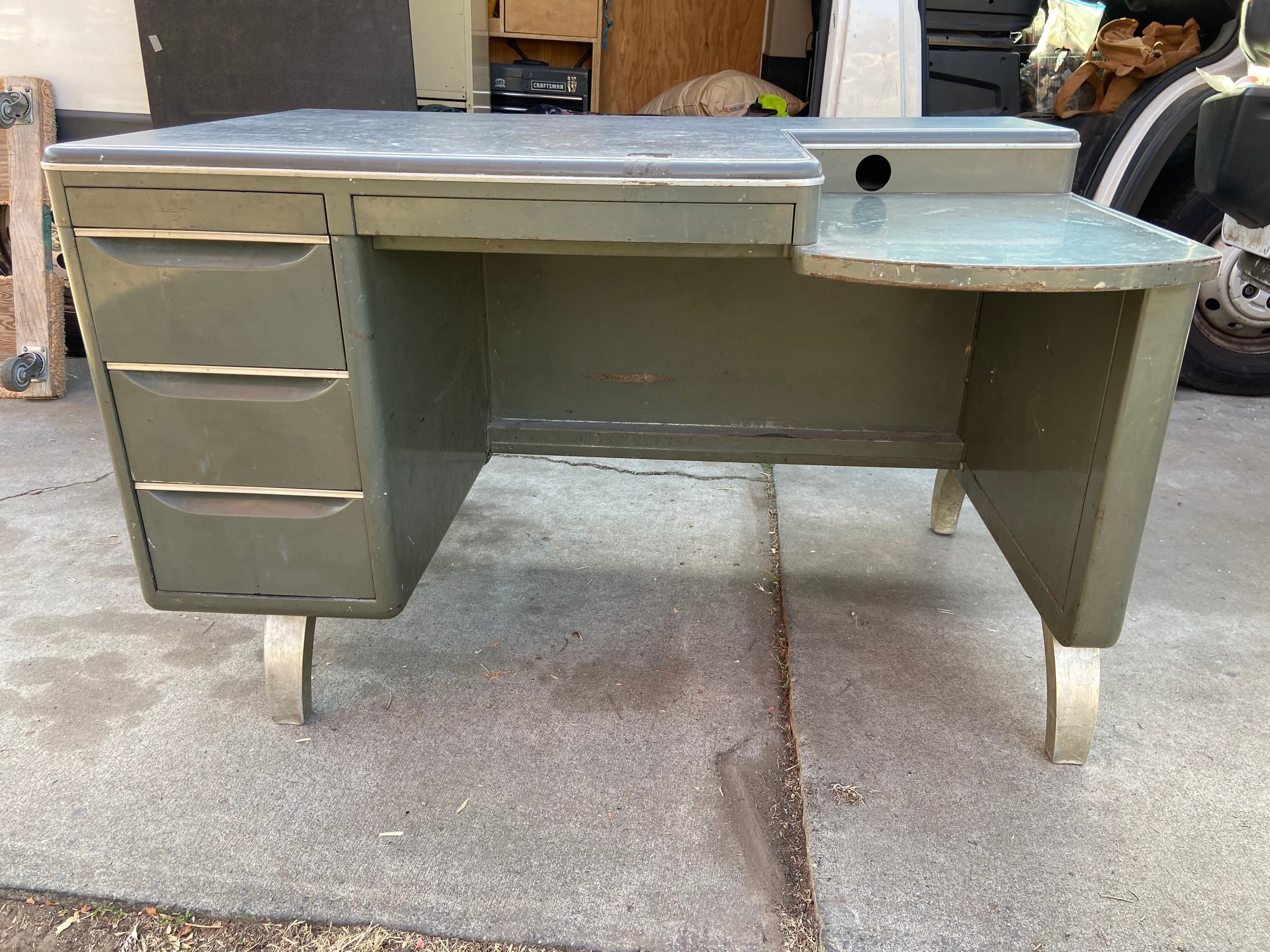 The general fireproofing company vintage metal tanker desk Raymond Loewy style - Image 1