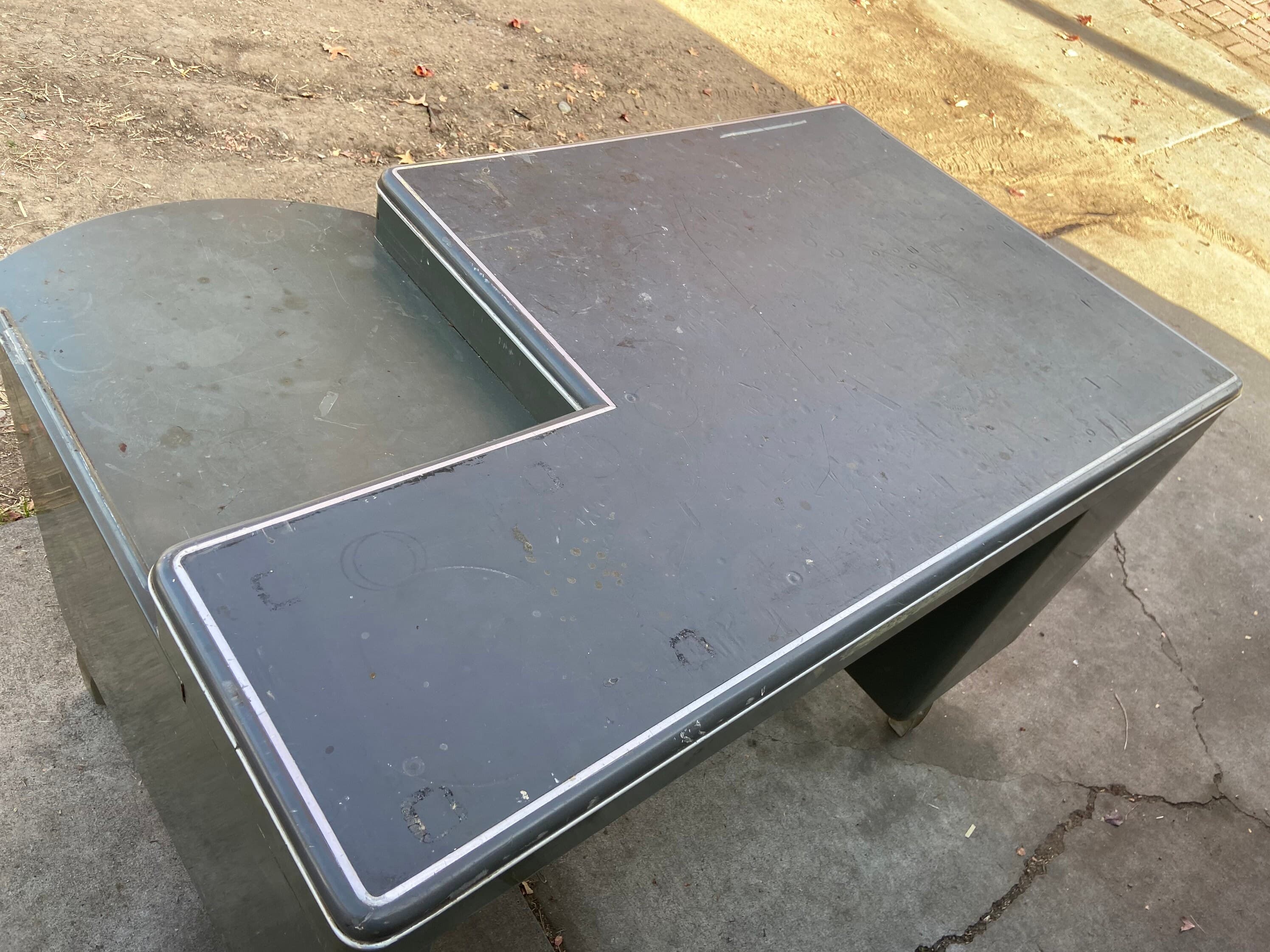 The general fireproofing company vintage metal tanker desk Raymond Loewy style - Thumbnail 9