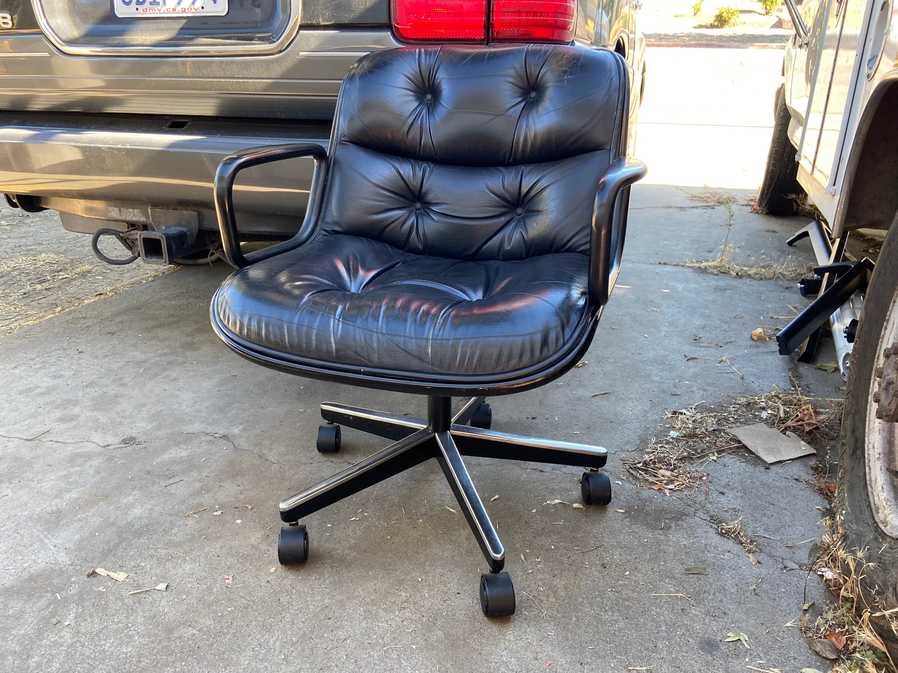 Knoll Charles pollock vintage chair - Image 1