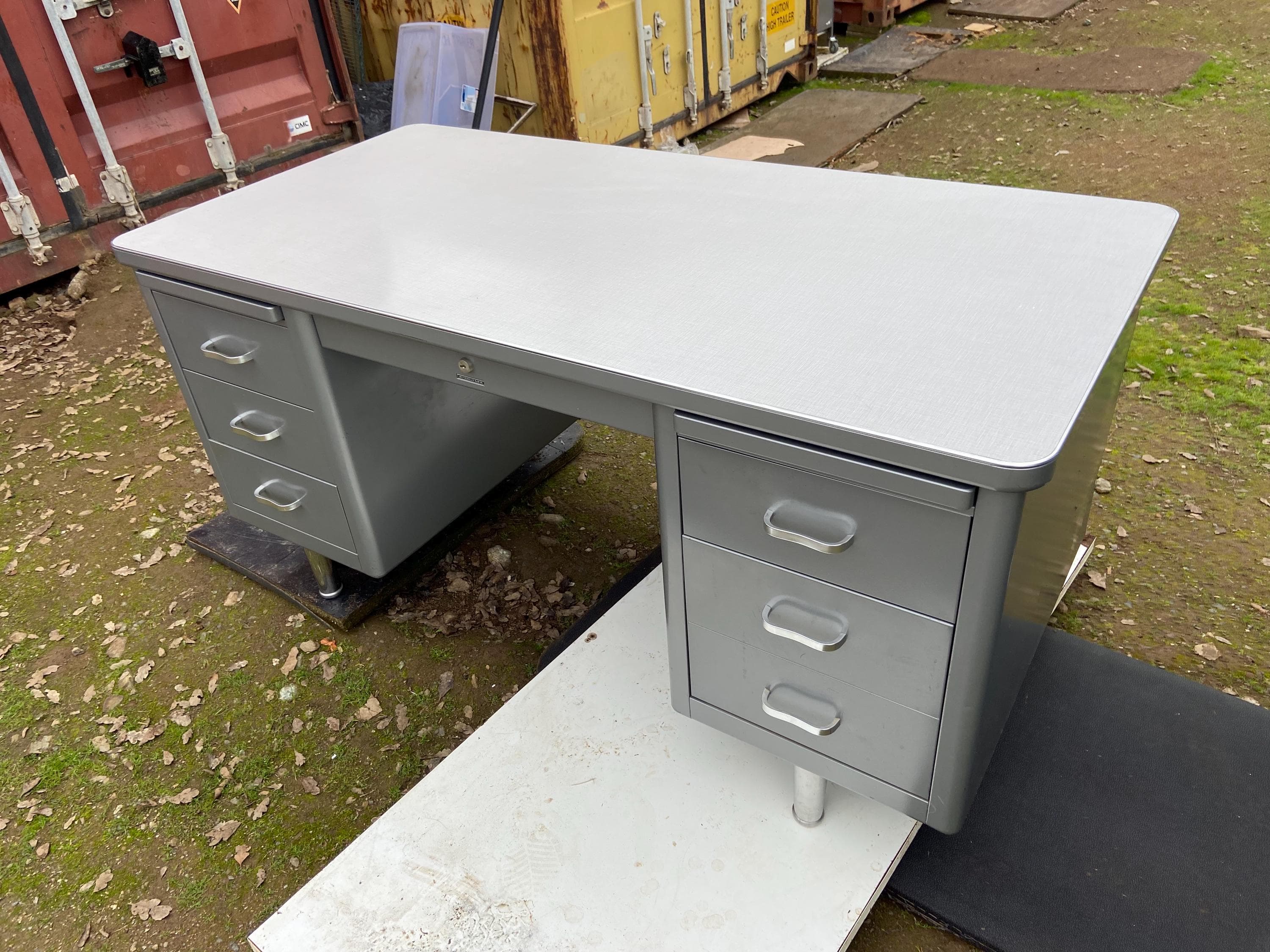 Steelcase vintage mid century modern metal tanker desk - Thumbnail 3