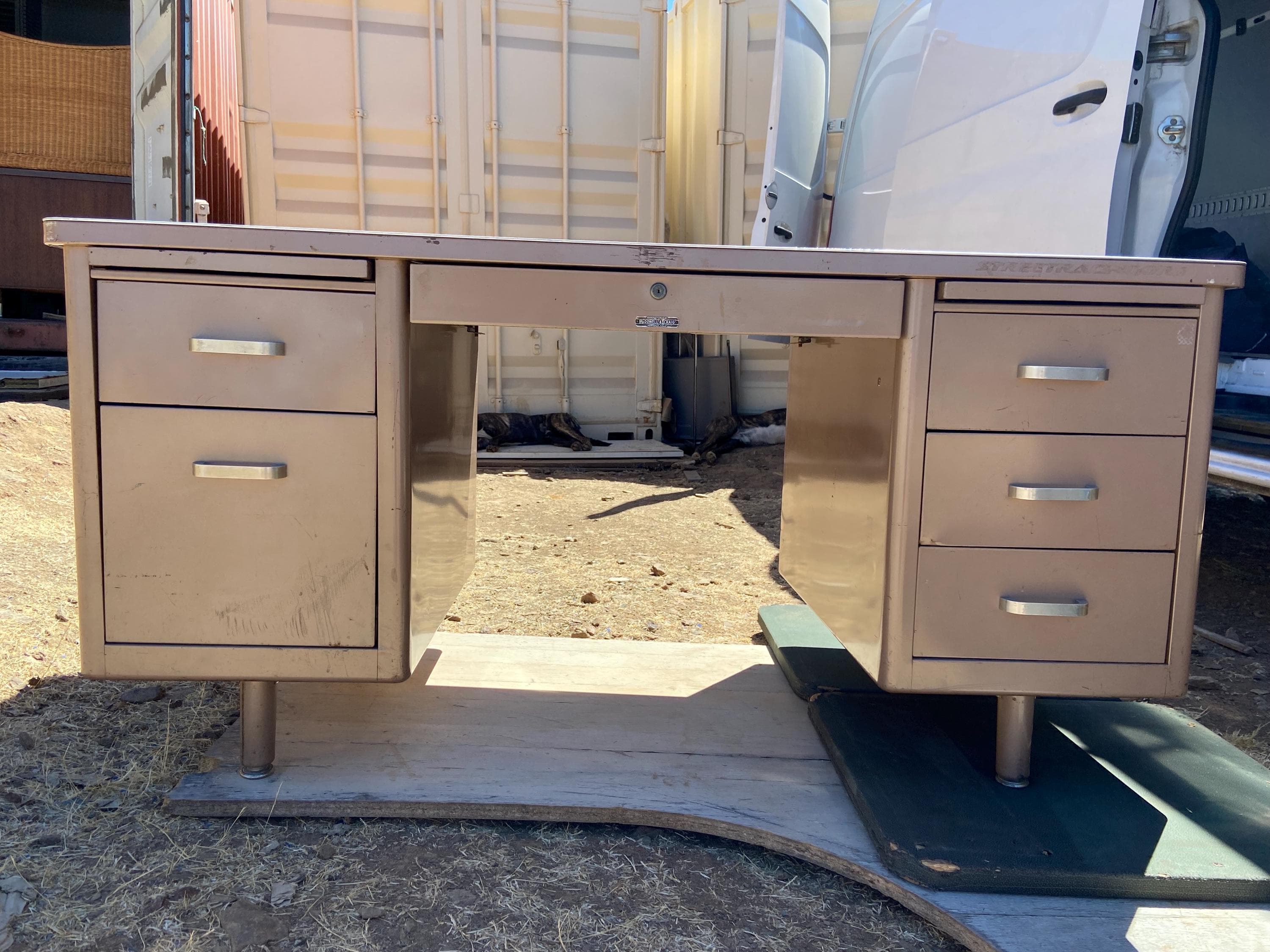 McDowell and Craig tanker desk - Image 1