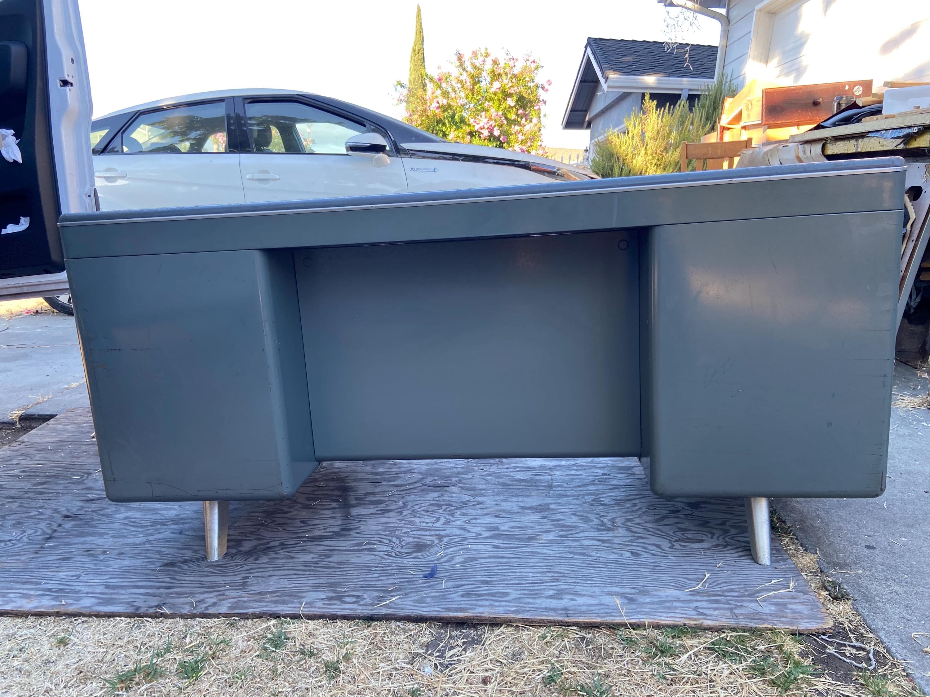 general fireproofing art deco tanker desk - Thumbnail 2