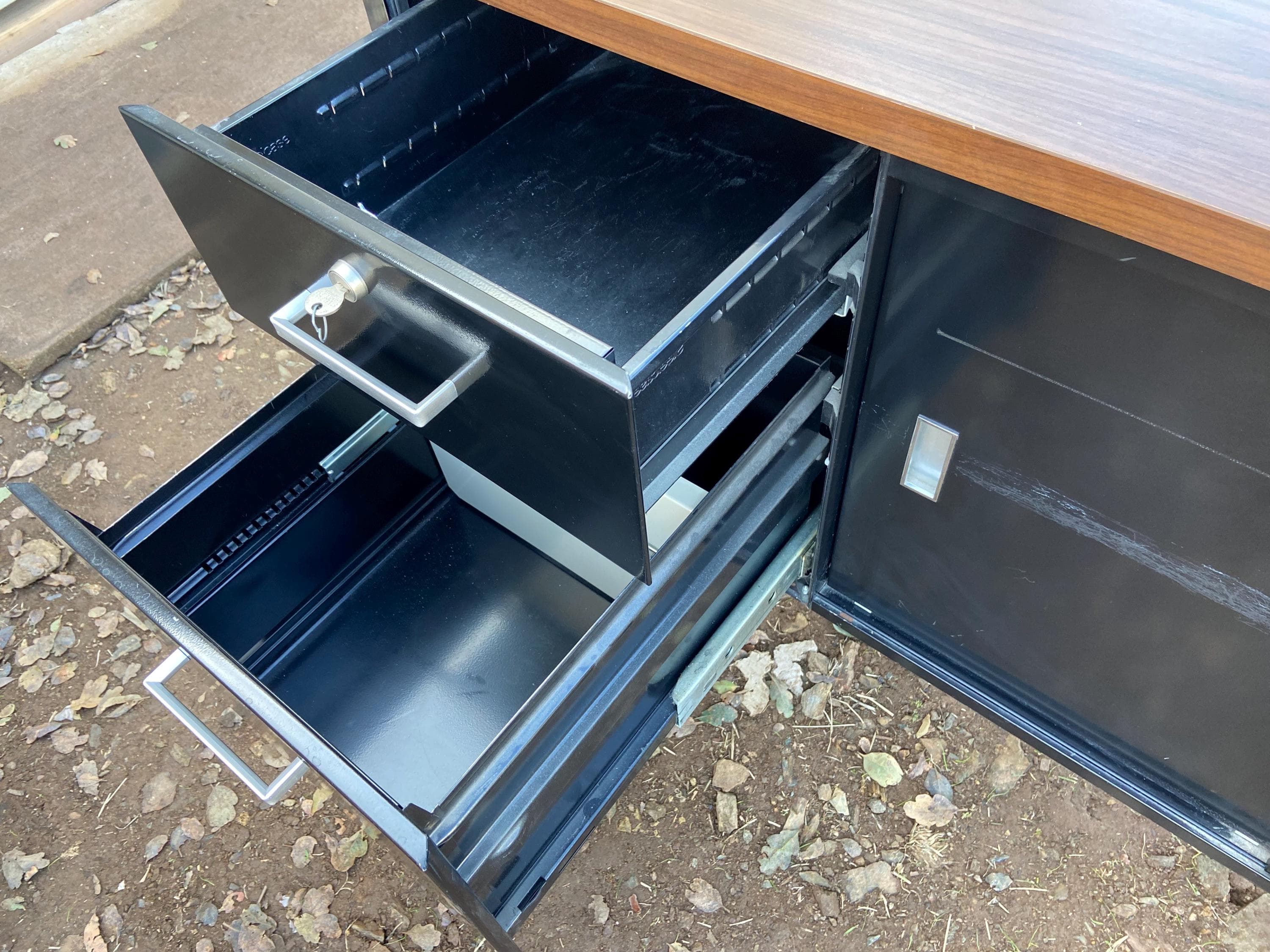 steelcase vintage mid century modern credenza - Thumbnail 7