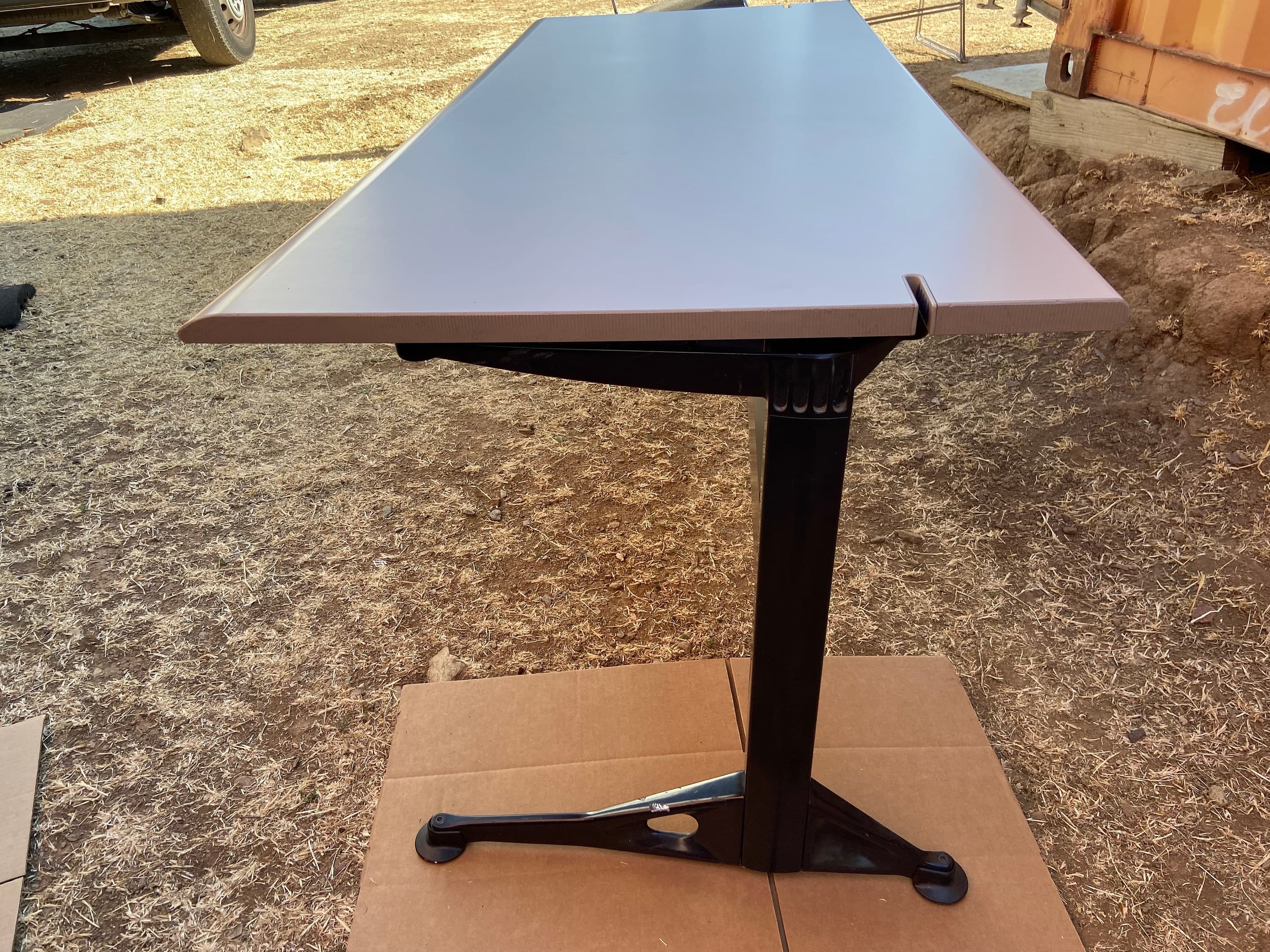 Herman miller work group desk - Thumbnail 6