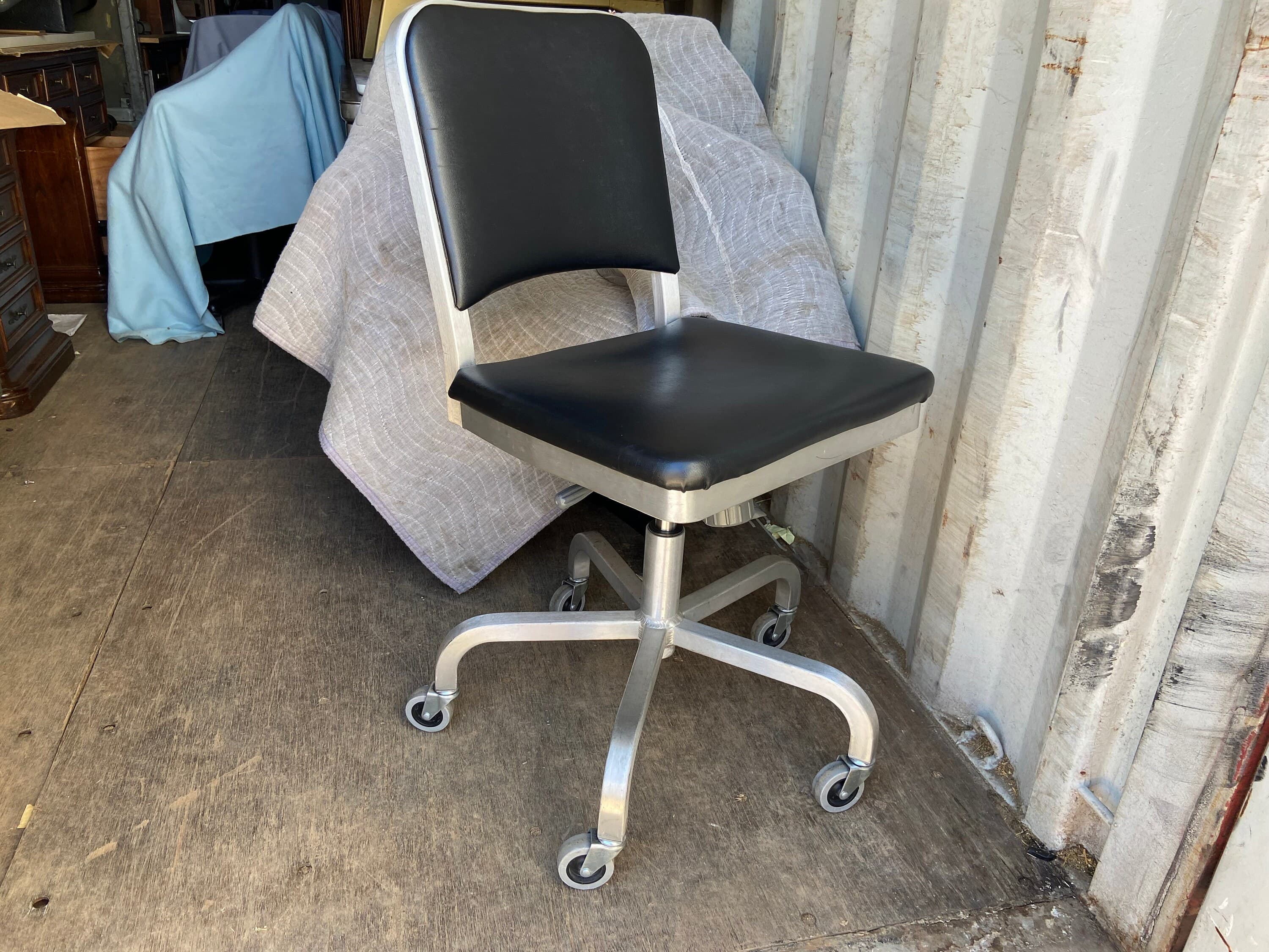 Emeco Navi swivel aluminum desk chair - Thumbnail 4