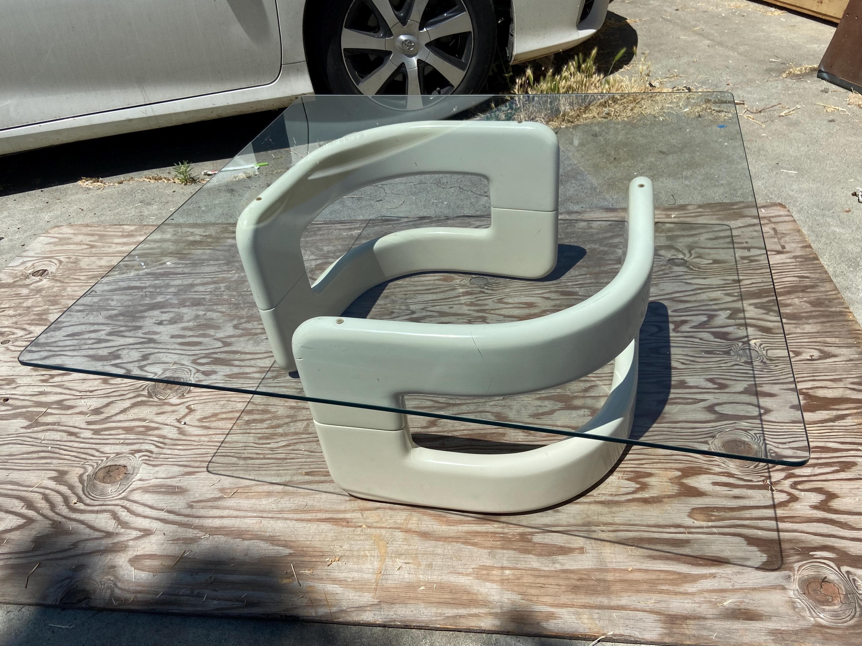 space age Hollywood regency glass coffee table - Thumbnail 3