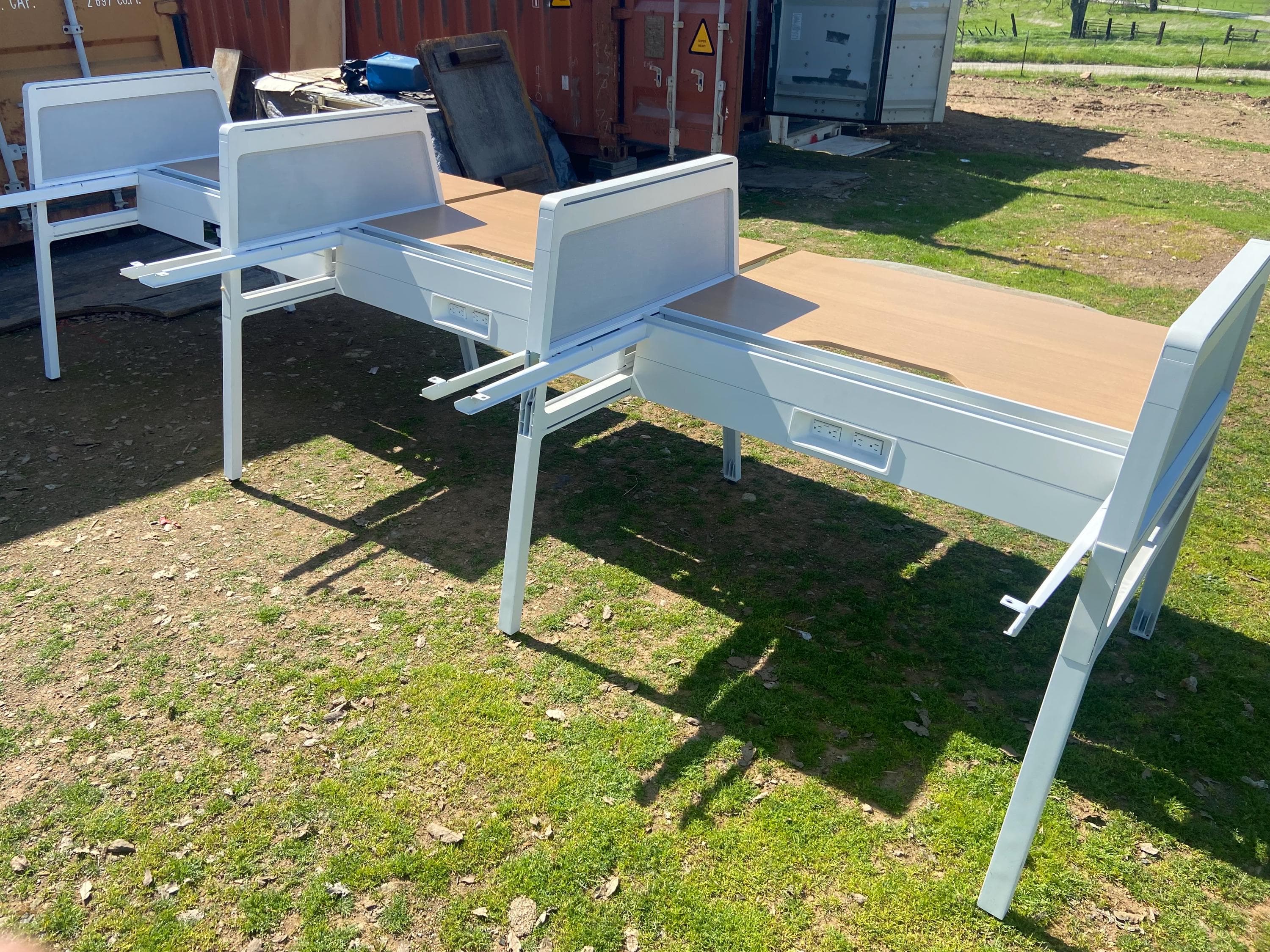 steelcase turnstone Bivi desk for 6 - Thumbnail 5