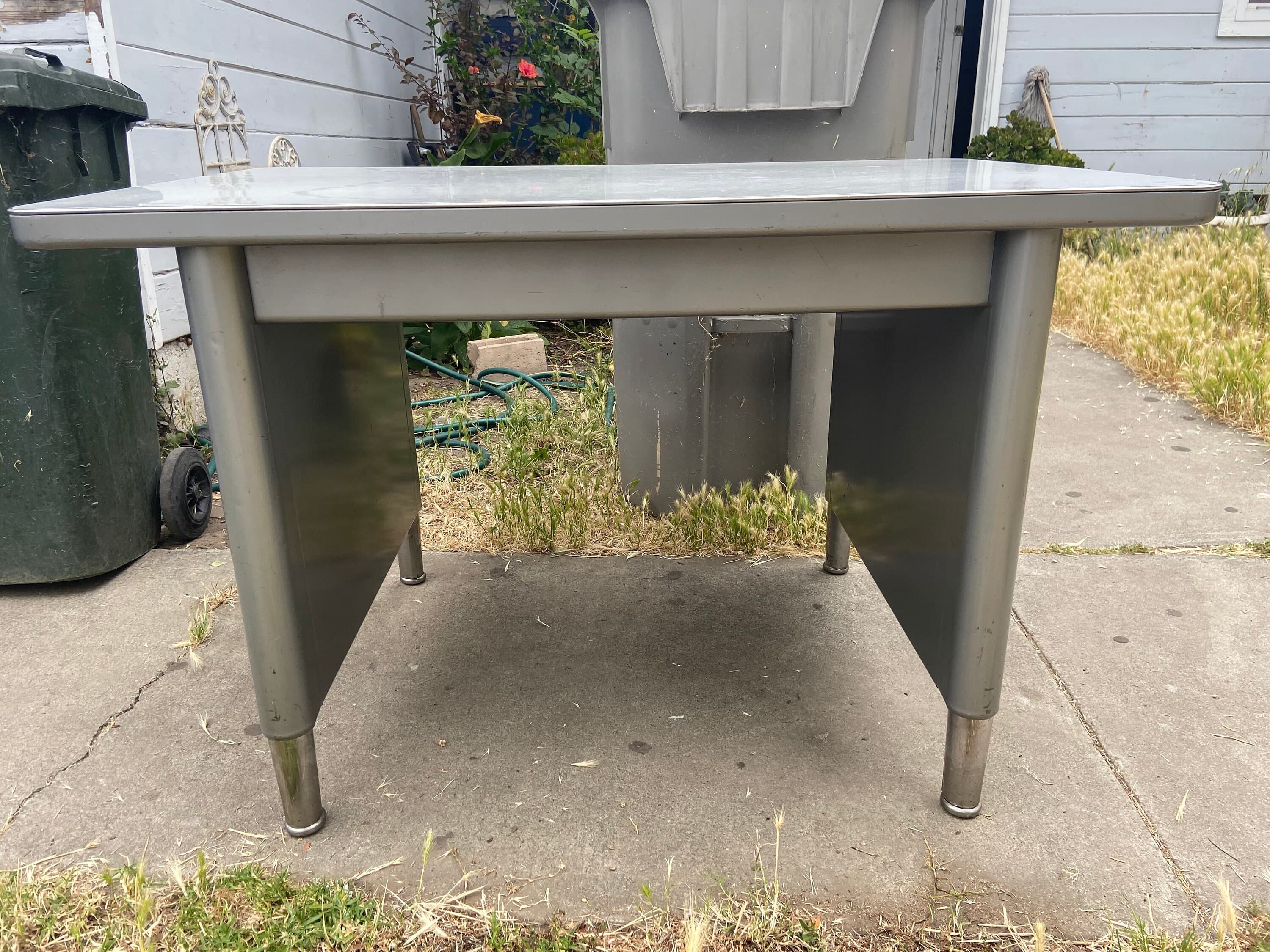 Vintage mid century modern metal desk table - Image 1