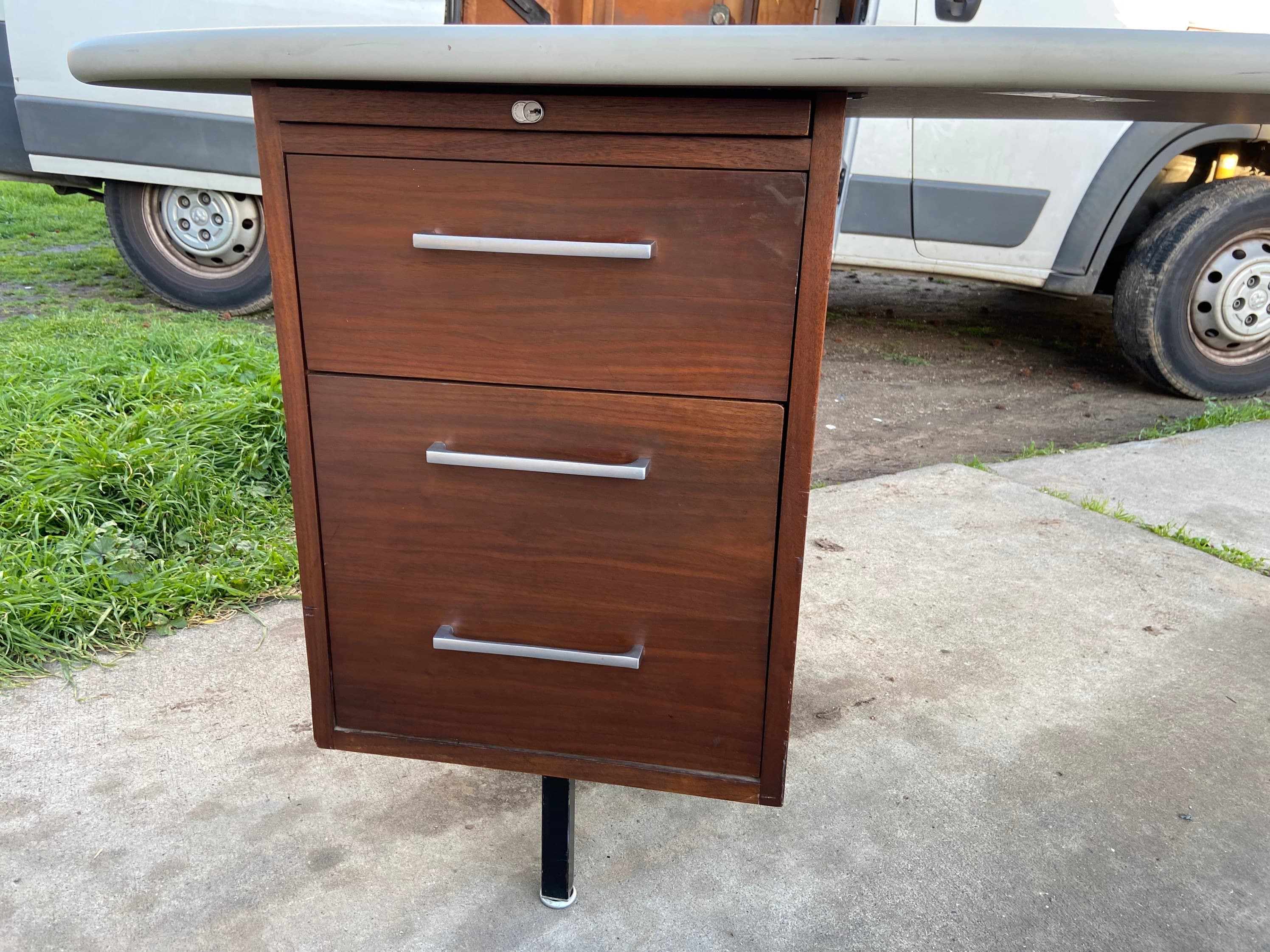 Vintage mid century modern oval desk - Thumbnail 10