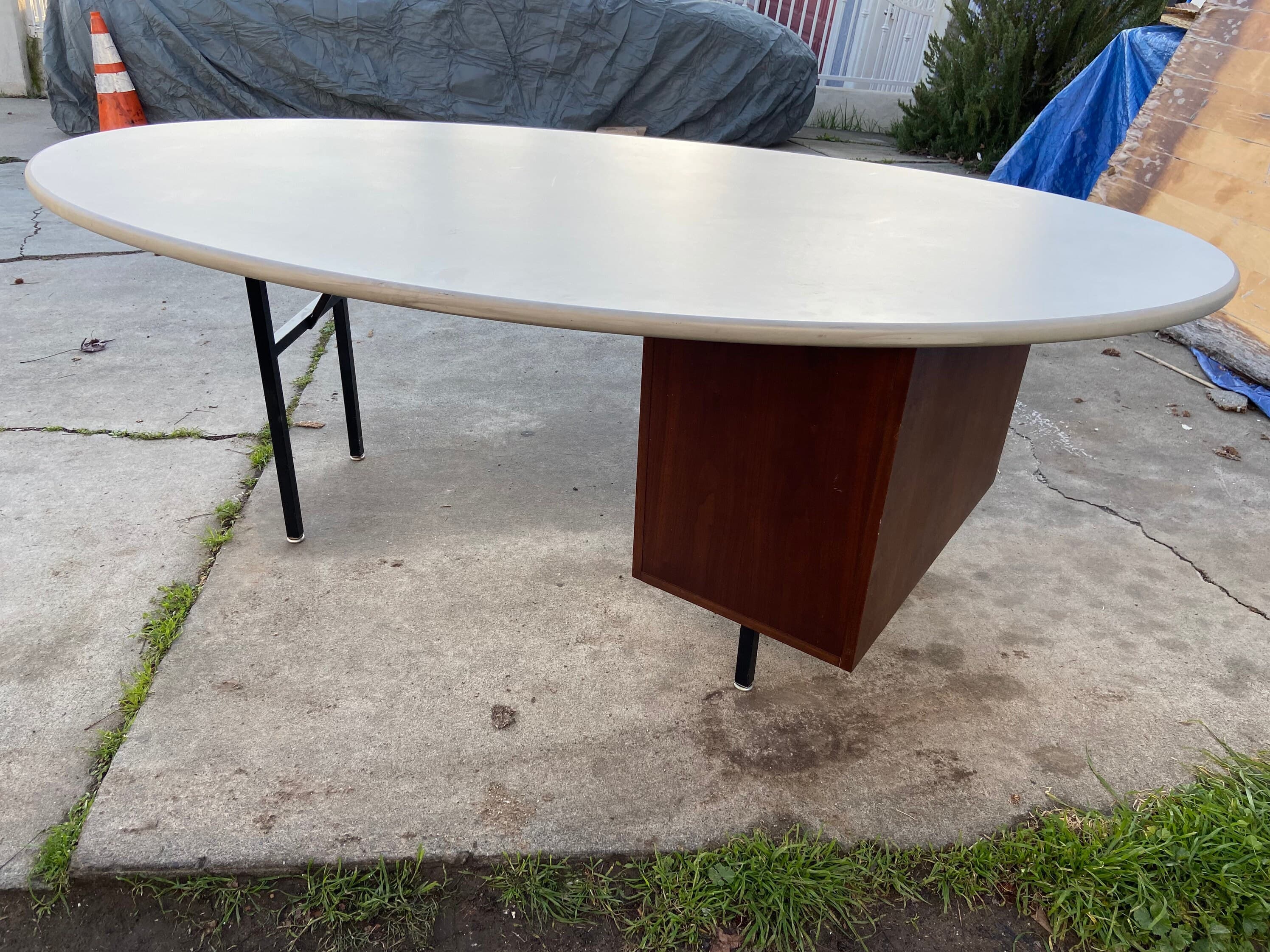 Vintage mid century modern oval desk - Thumbnail 4